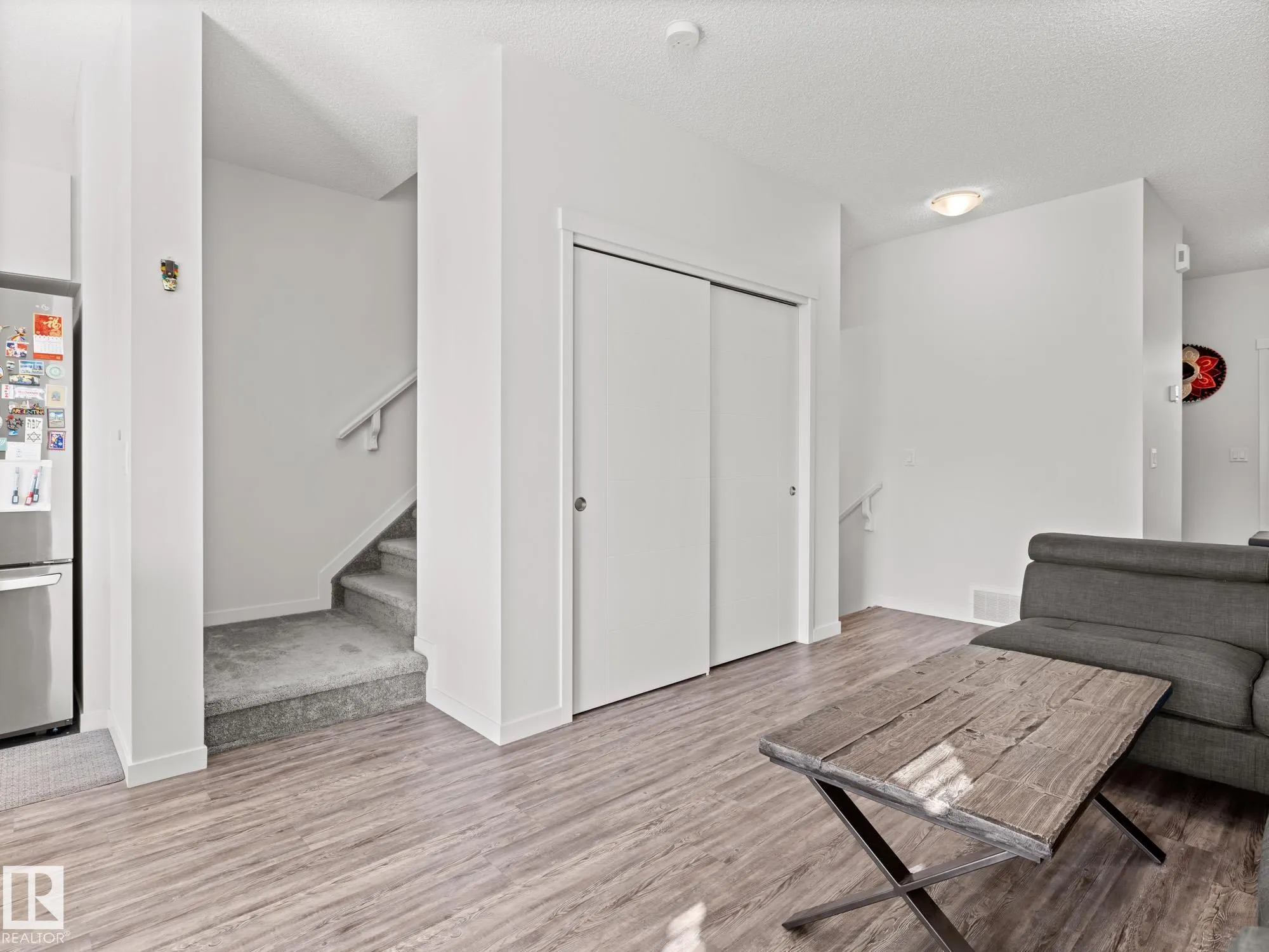 8743 CARSON Way