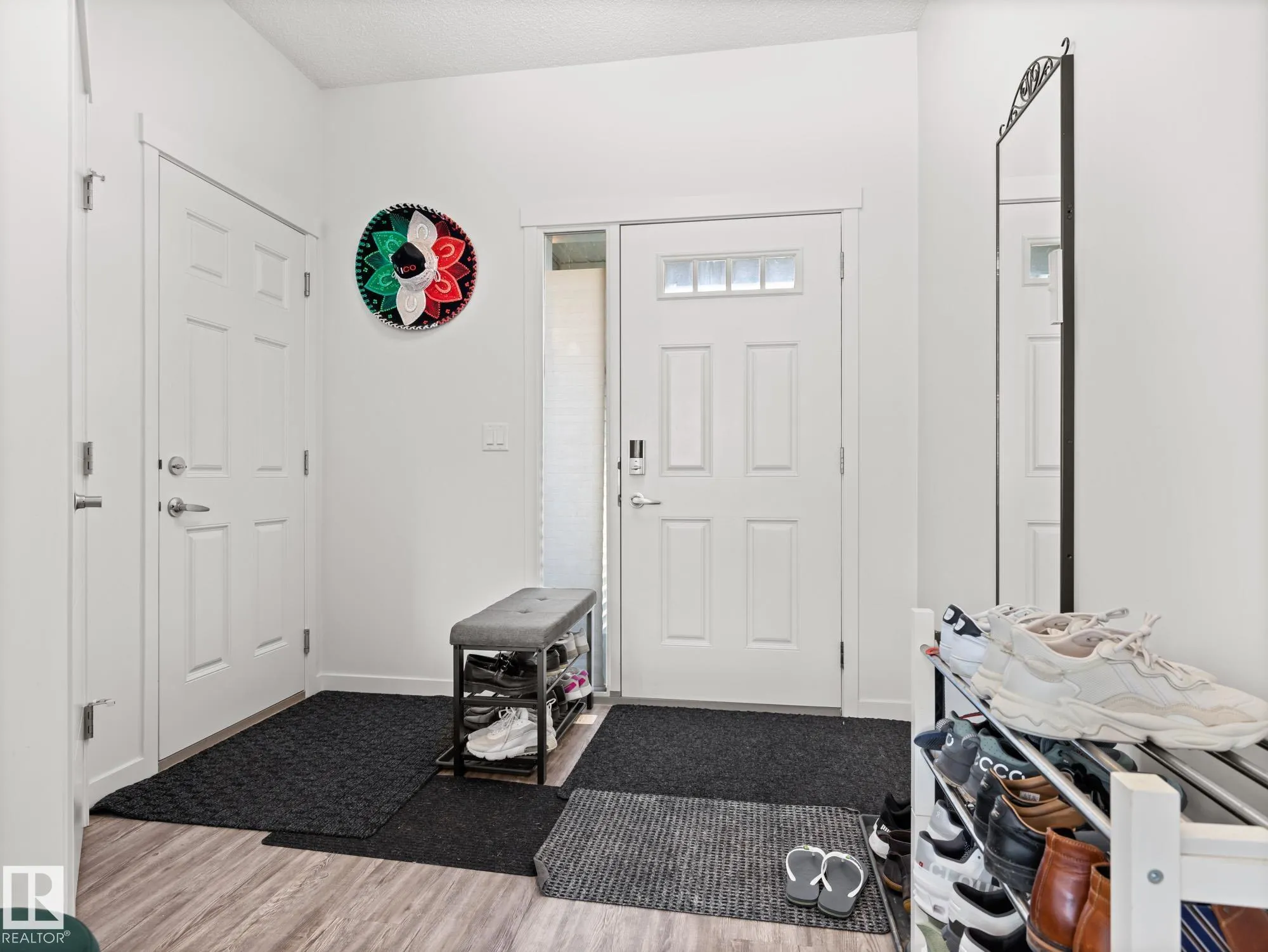 8743 CARSON Way