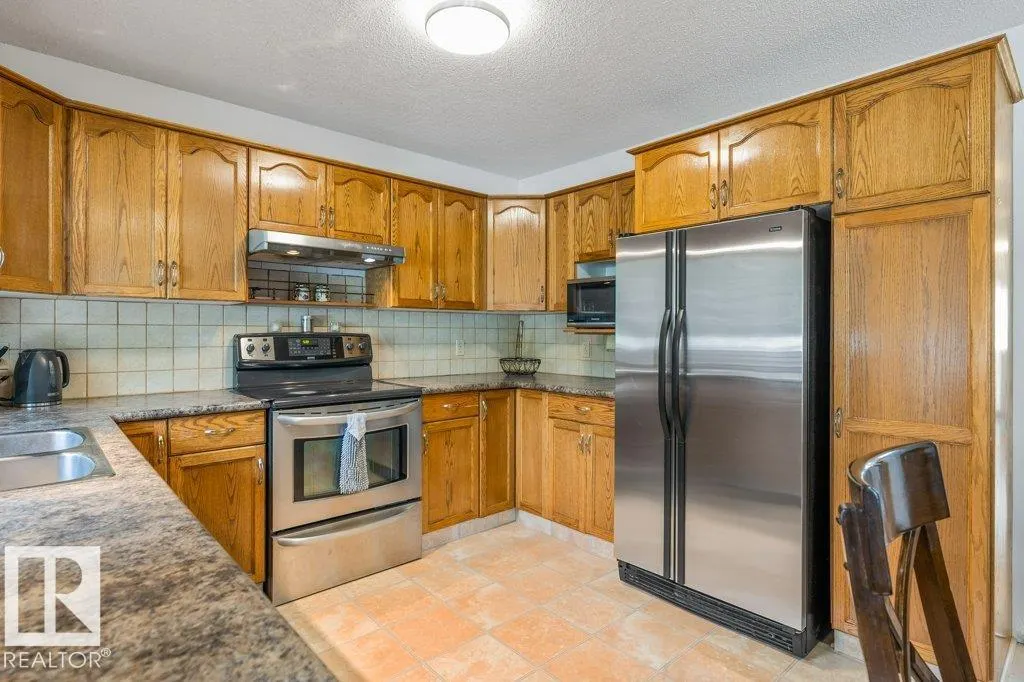 51 ALDERWOOD BLVD