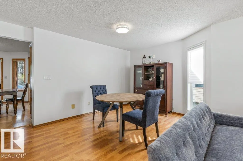 51 ALDERWOOD BLVD