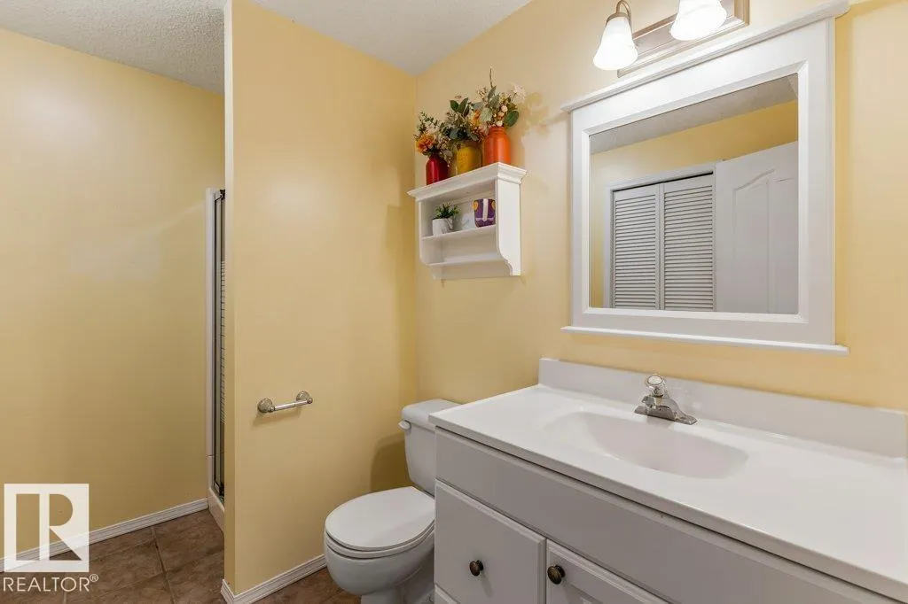 51 ALDERWOOD BLVD