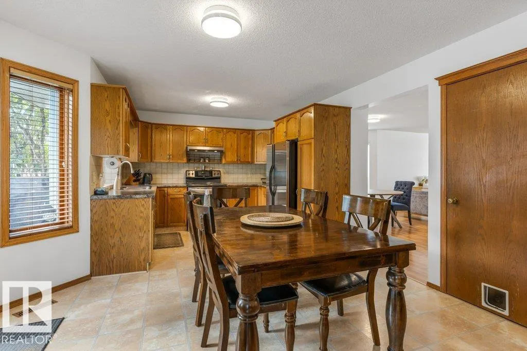 51 ALDERWOOD BLVD