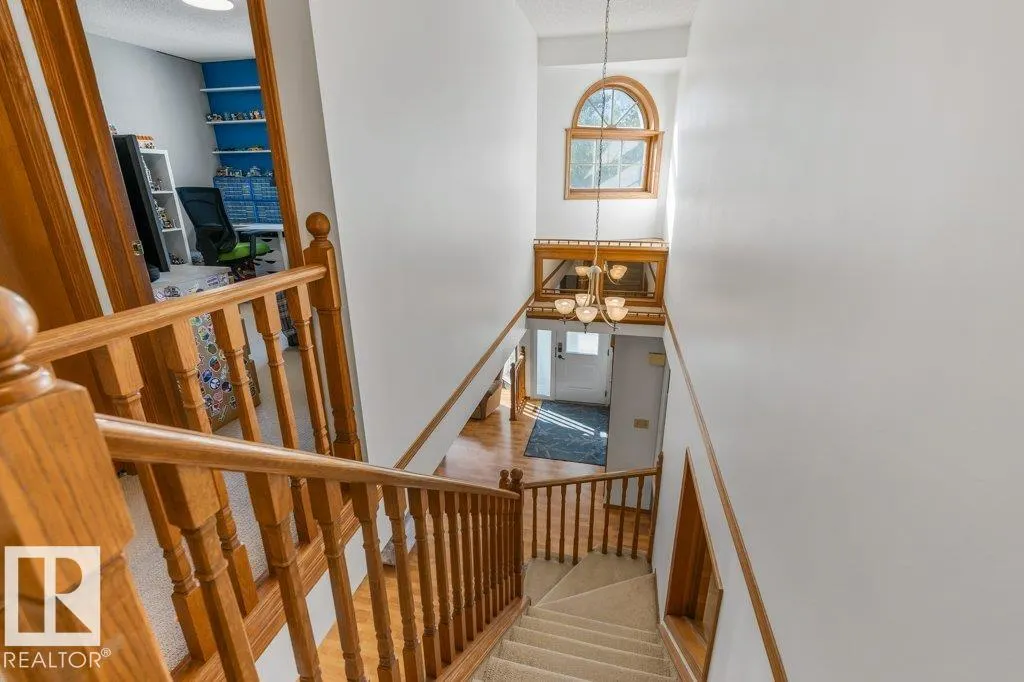 51 ALDERWOOD BLVD