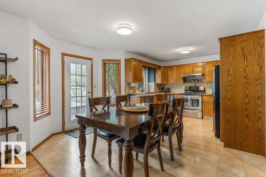 51 ALDERWOOD BLVD