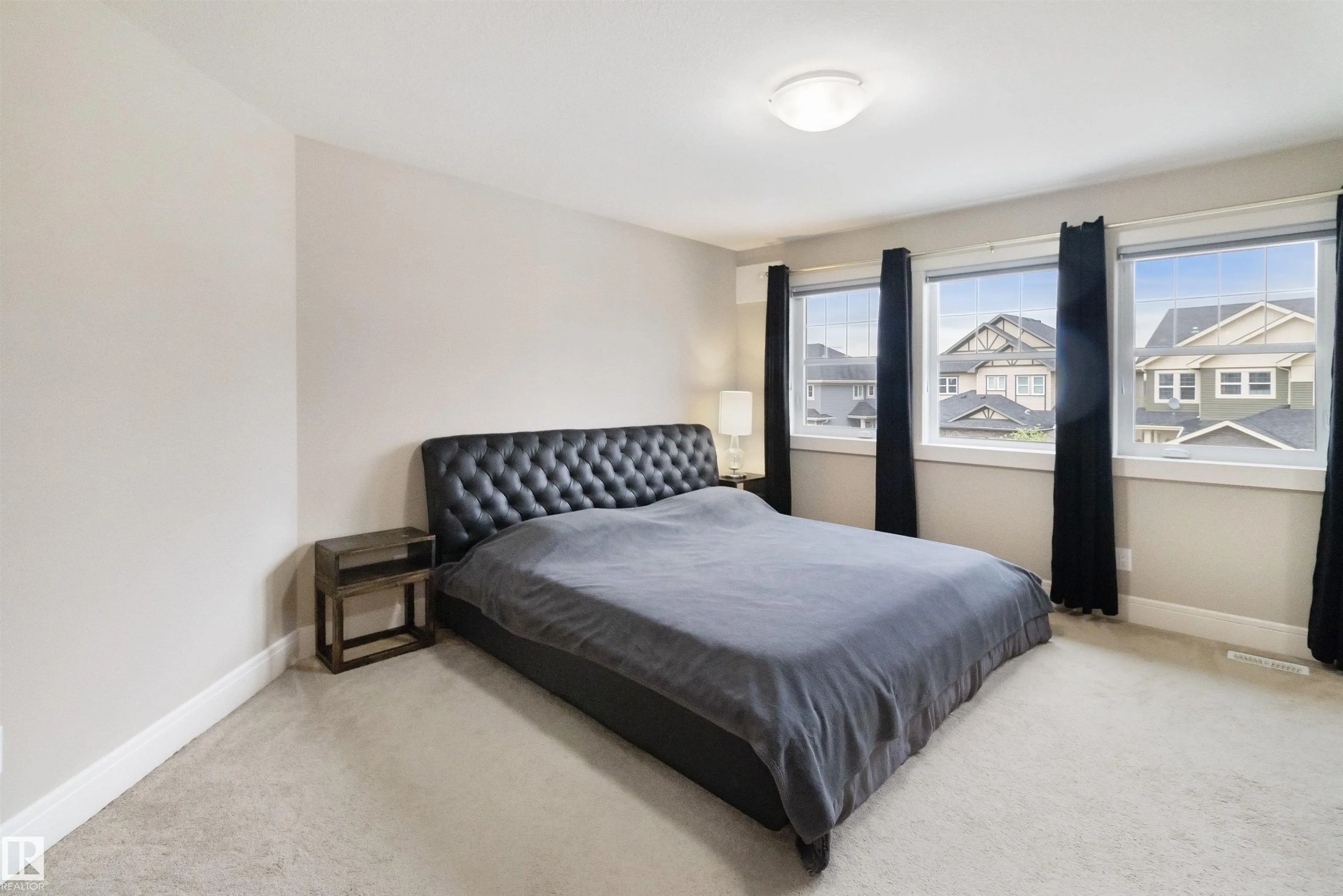 7599 ELLESMERE Way