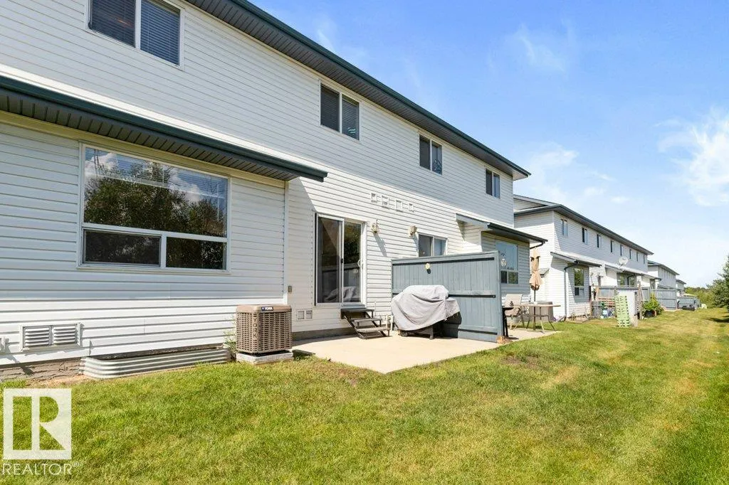 450 HYNDMAN Crescent
