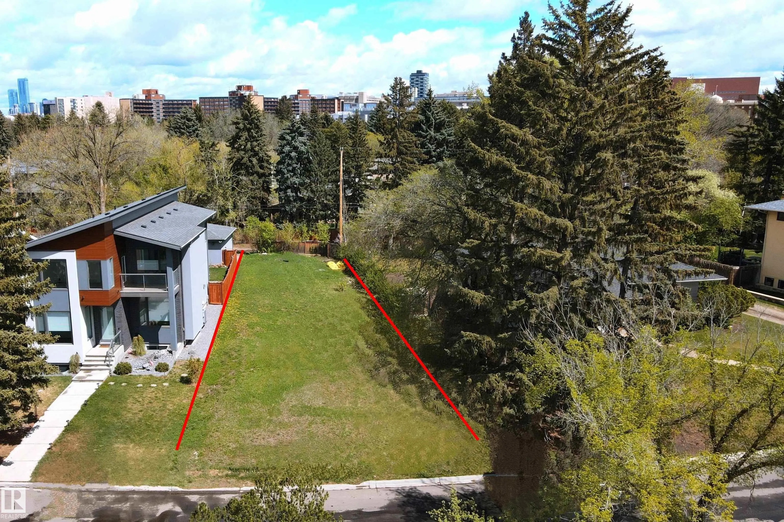 8307 SASKATCHEWAN Drive