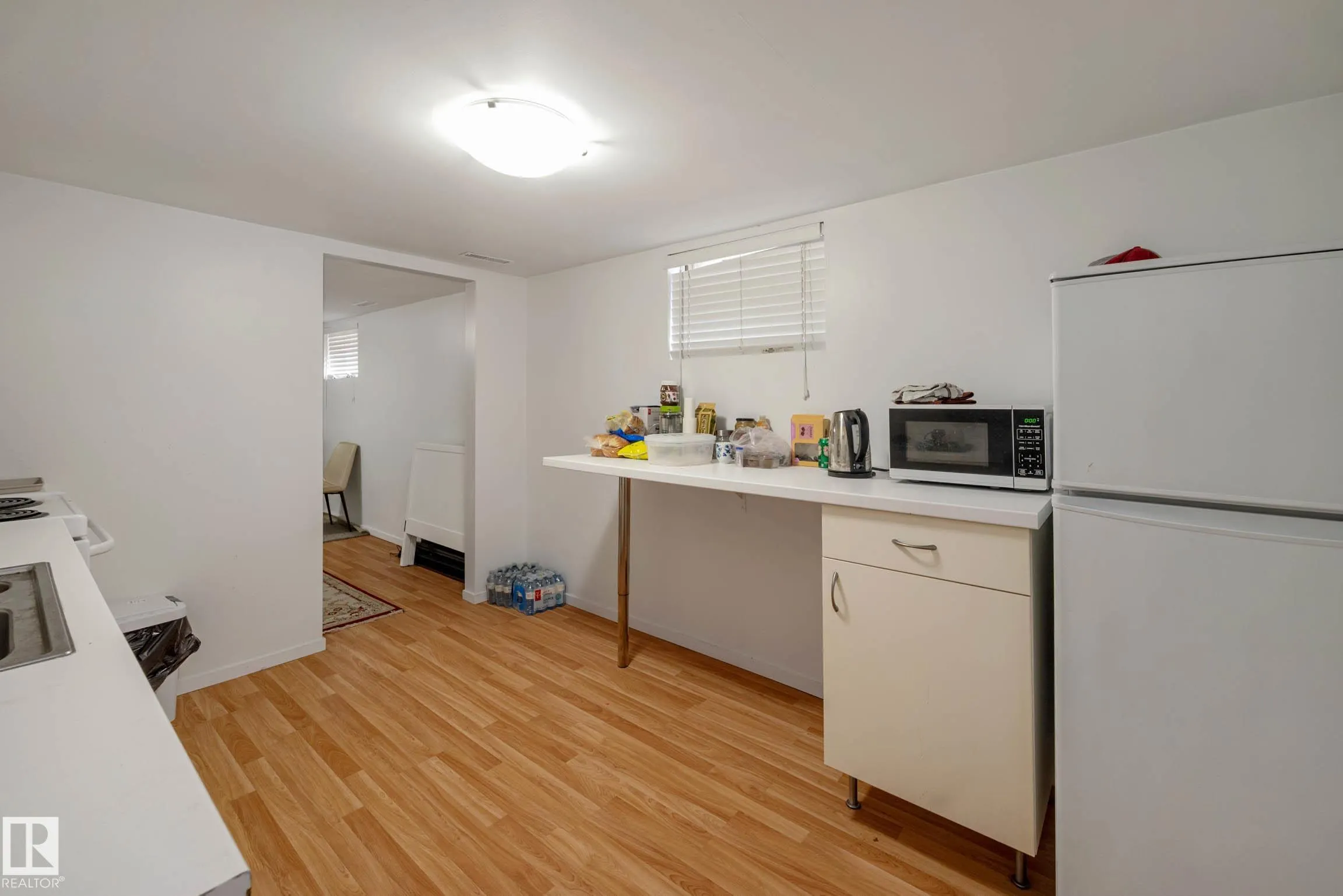 12018 122 Street