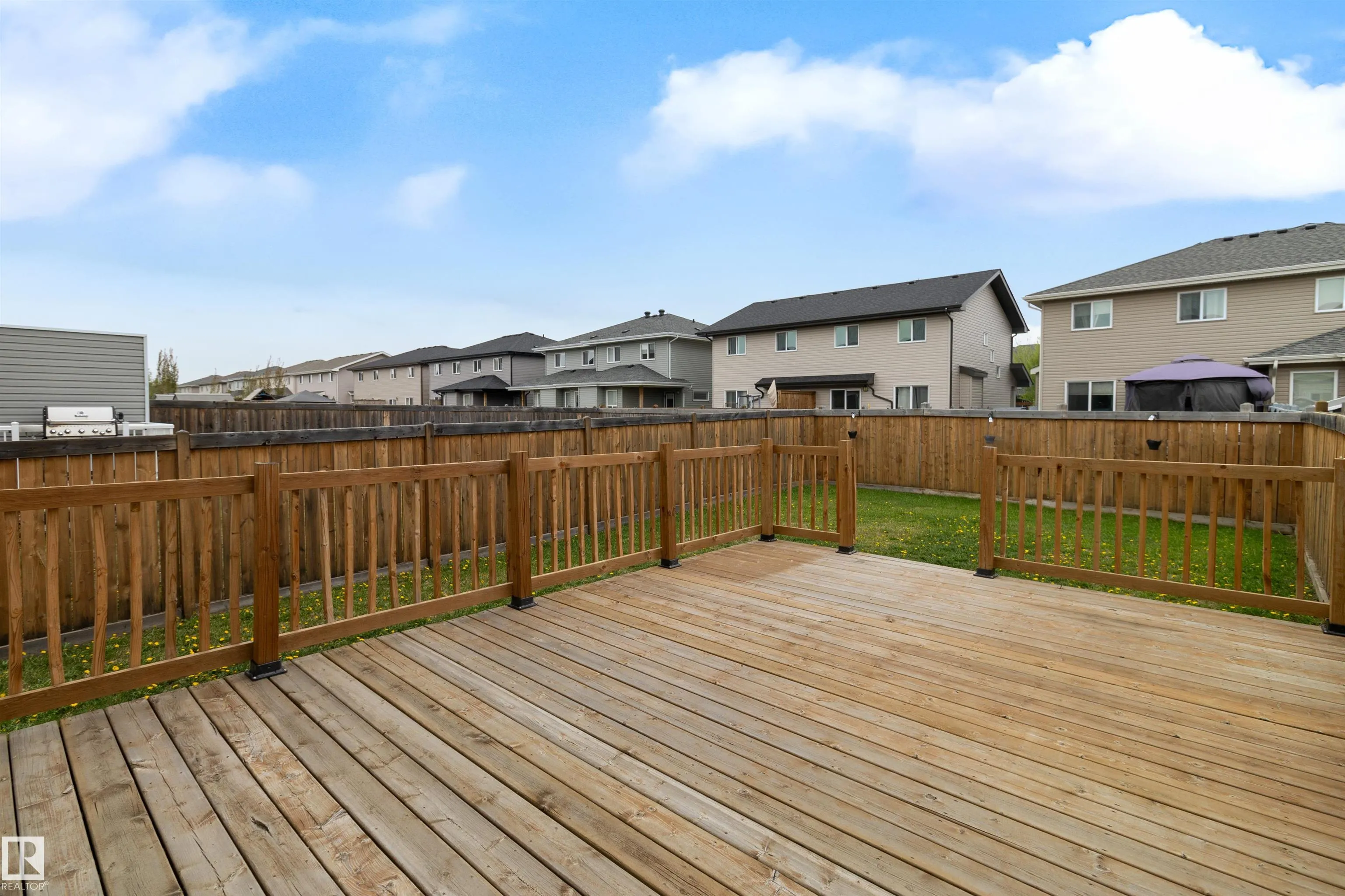 37 ROSEBERRY Lane