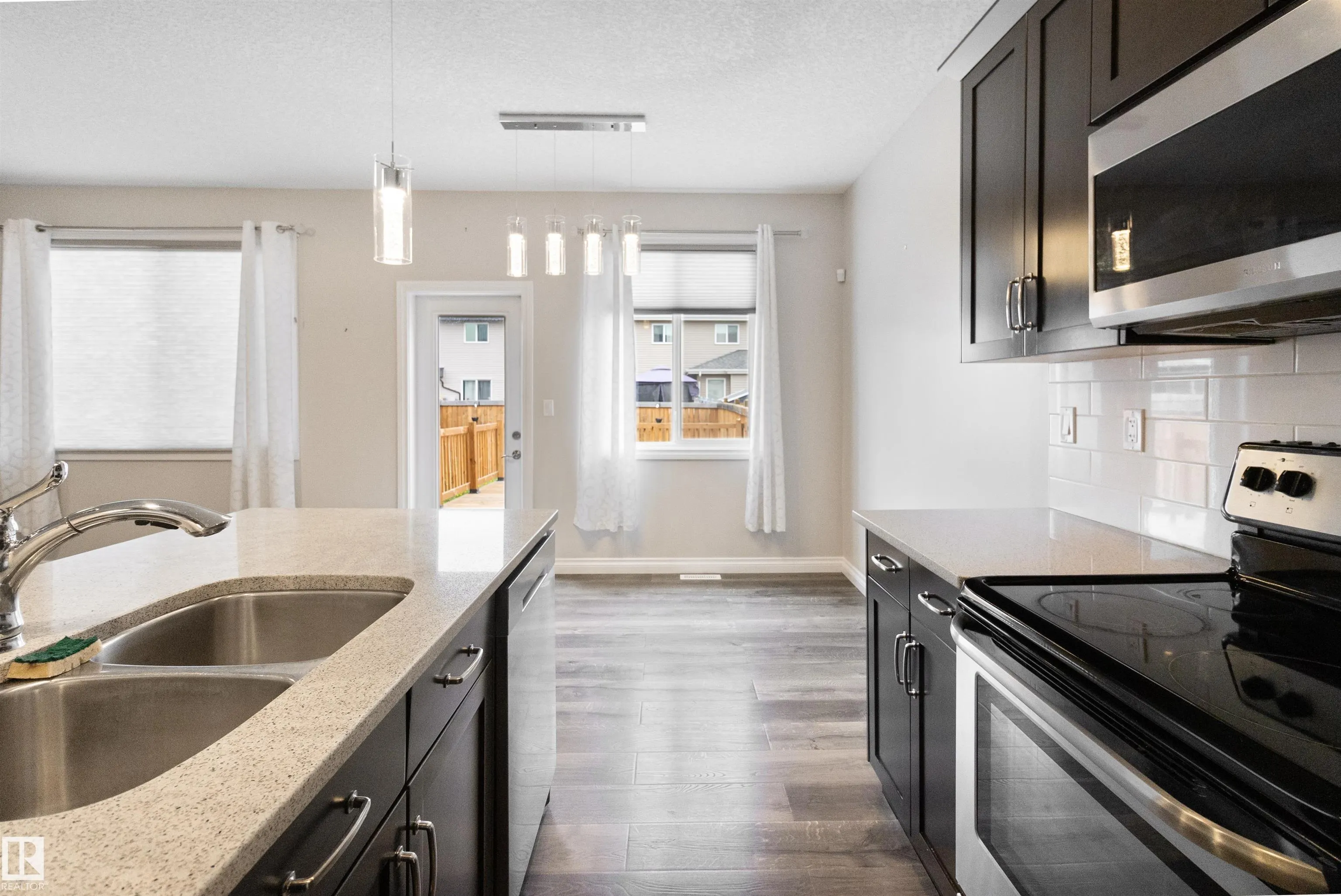 37 ROSEBERRY Lane