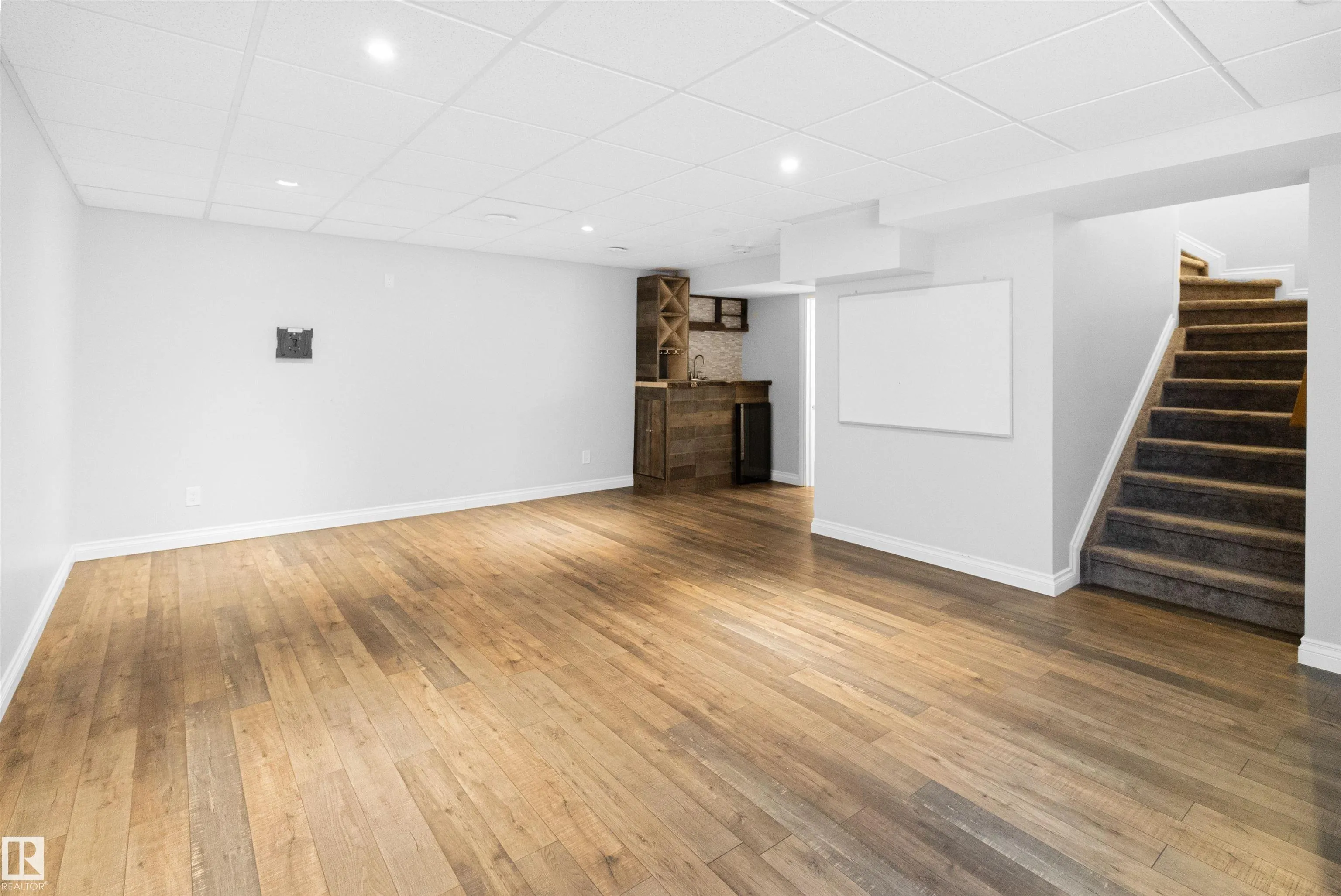 37 ROSEBERRY Lane
