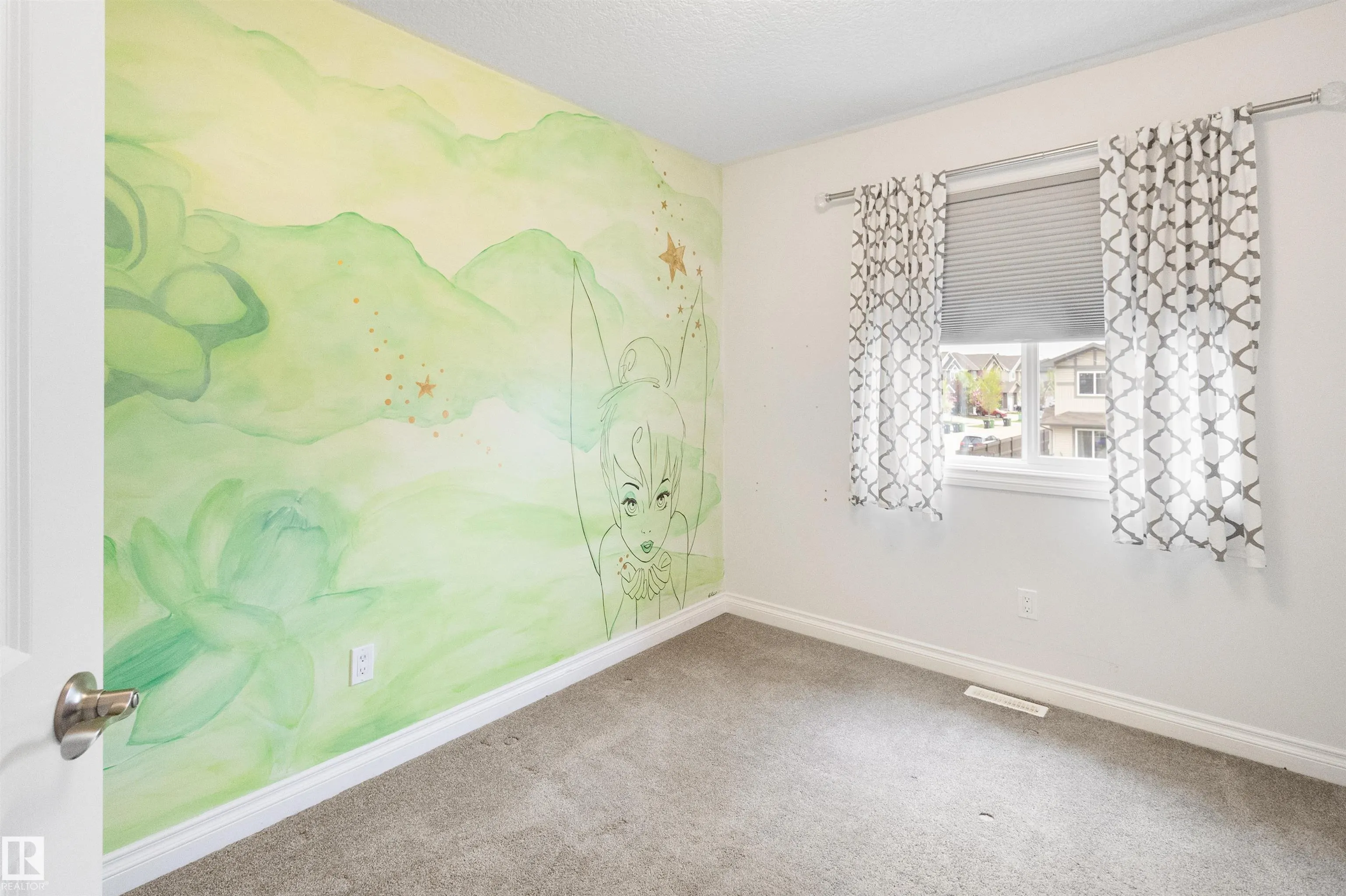 37 ROSEBERRY Lane