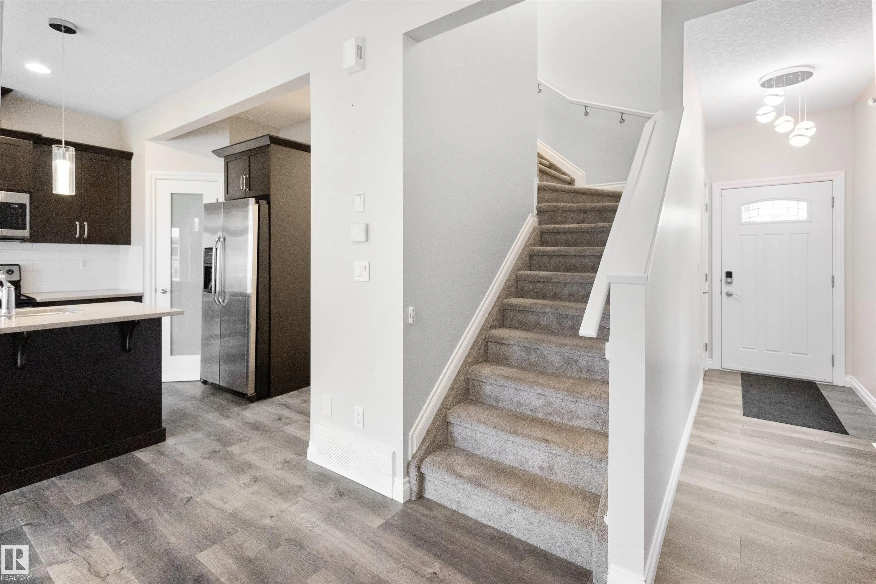 37 ROSEBERRY Lane