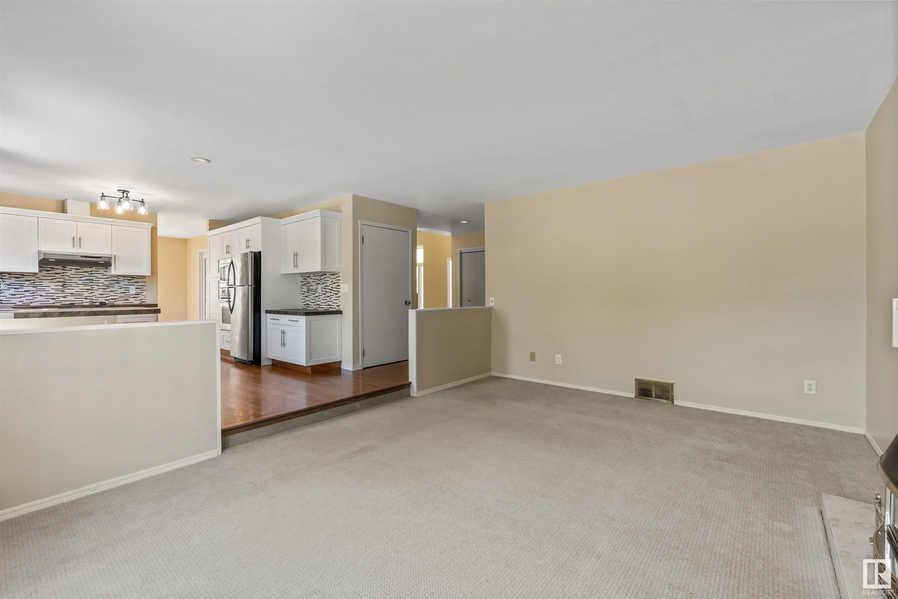 57 DEANE Crescent