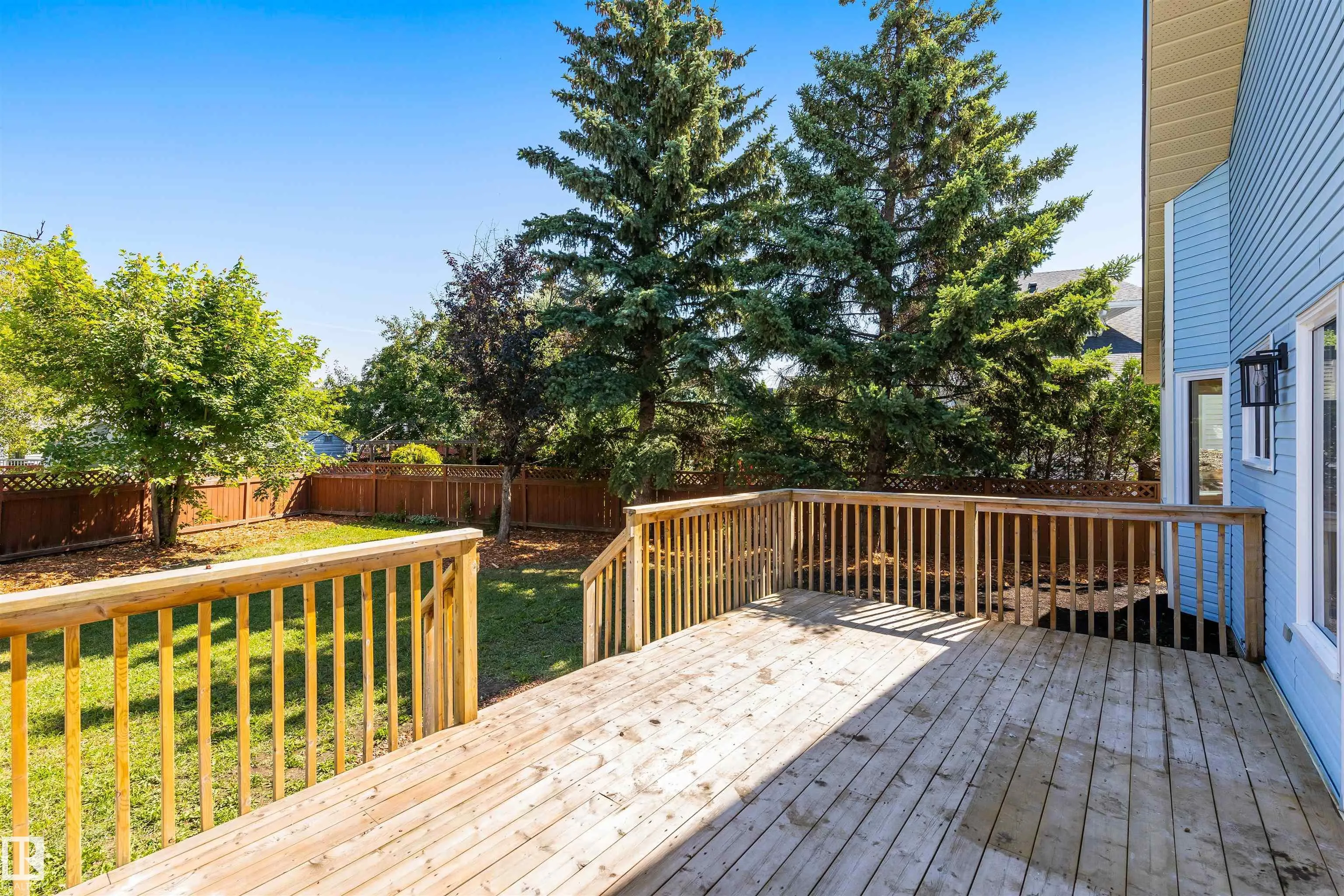 57 DEANE Crescent