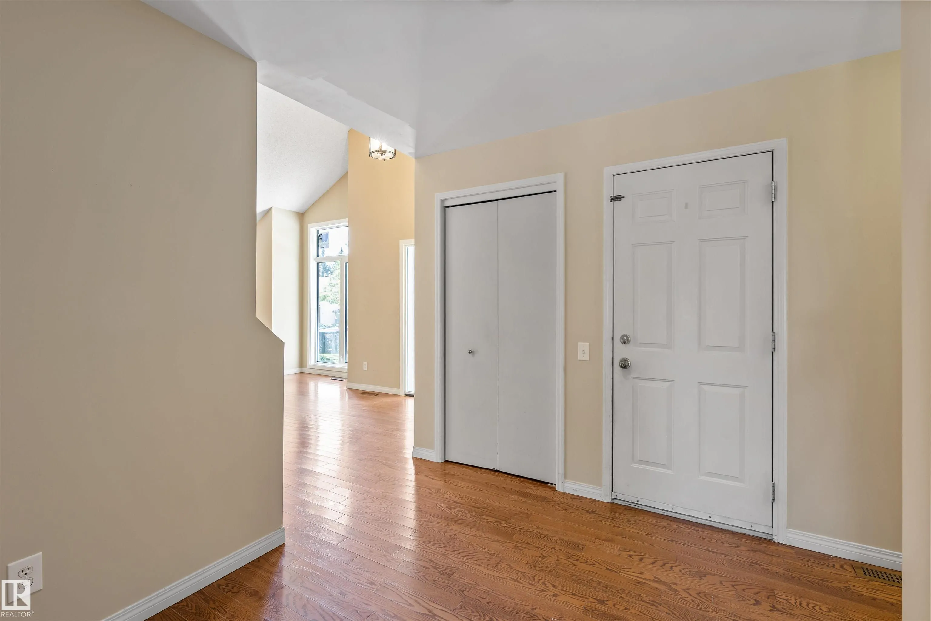 57 DEANE Crescent