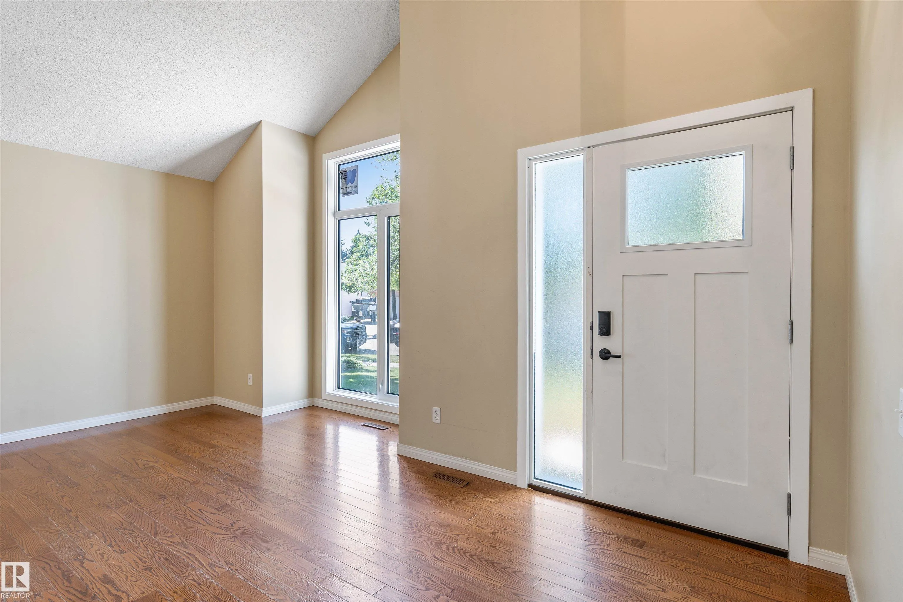 57 DEANE Crescent