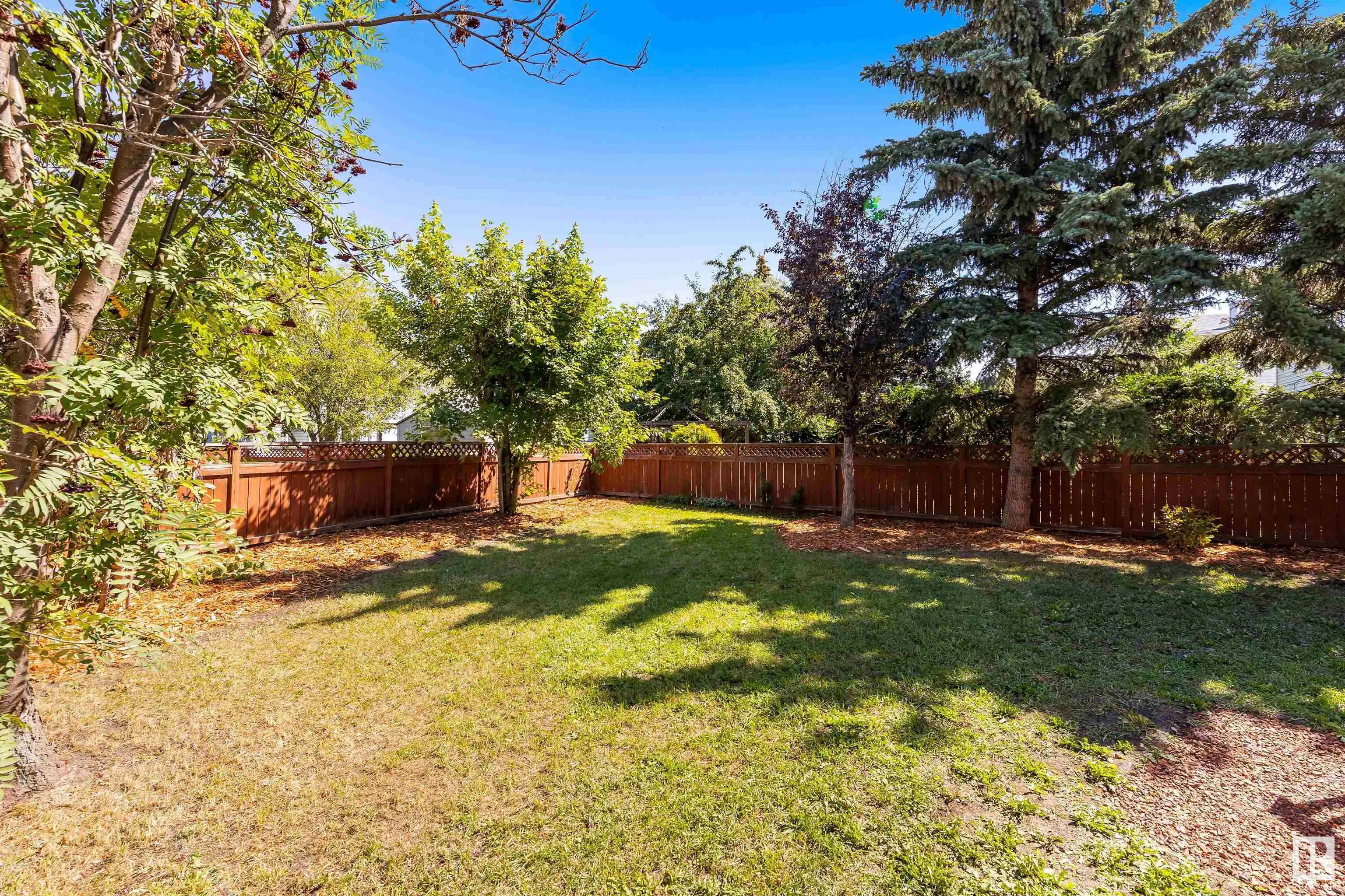 57 DEANE Crescent