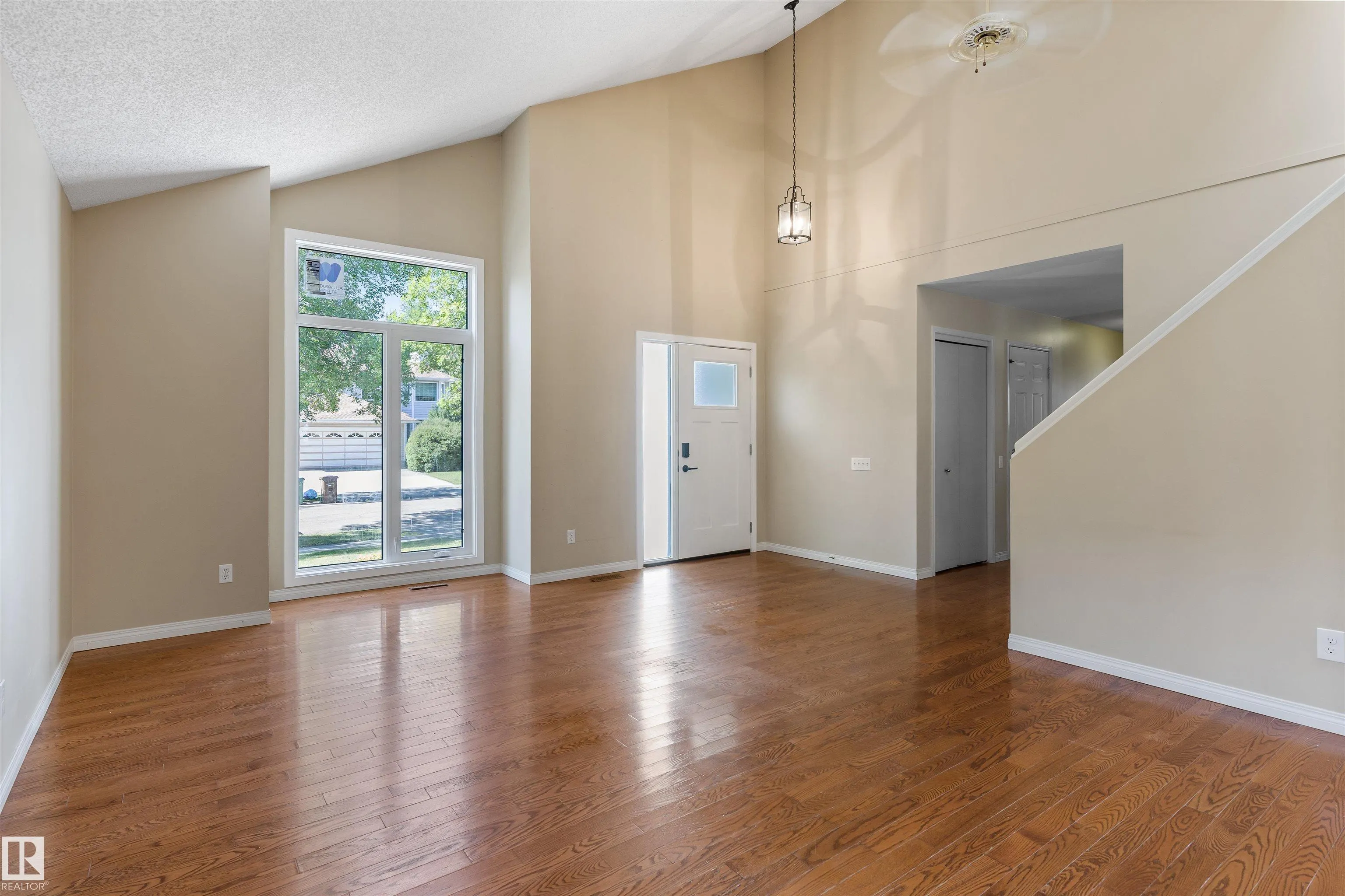 57 DEANE Crescent