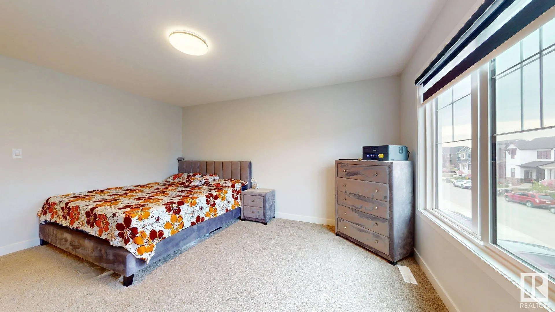 1143 PLUM Lane