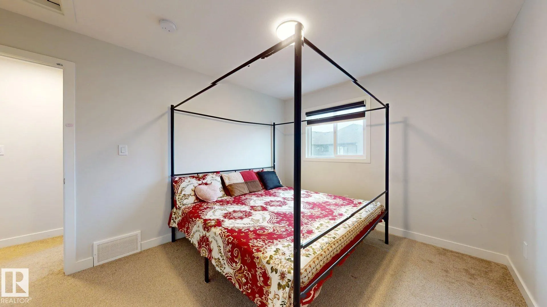 1143 PLUM Lane