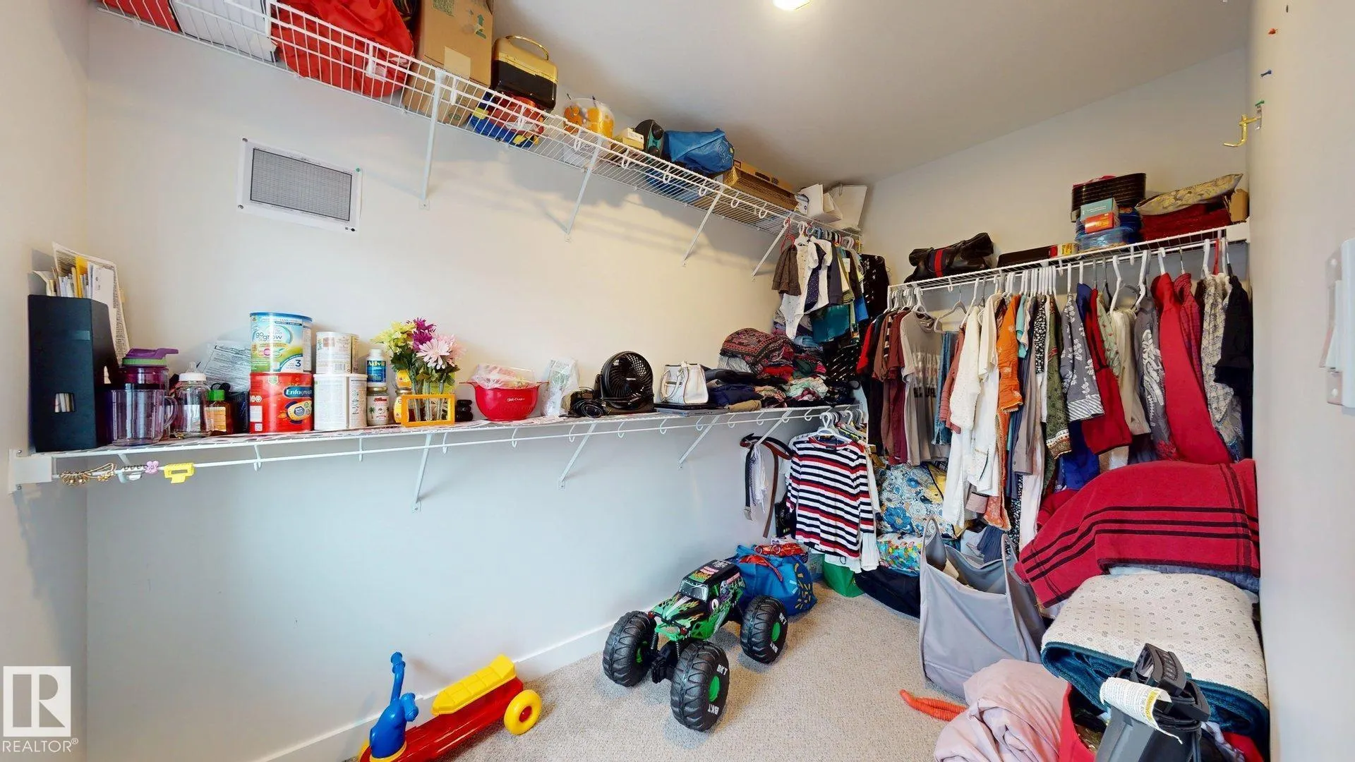 1143 PLUM Lane