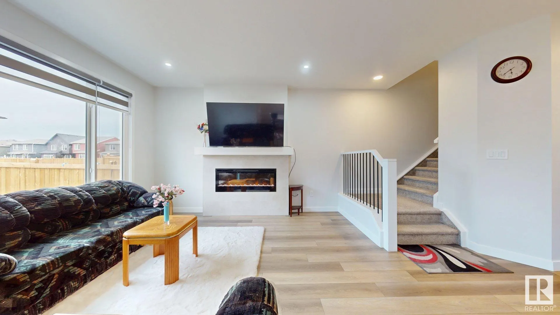 1143 PLUM Lane
