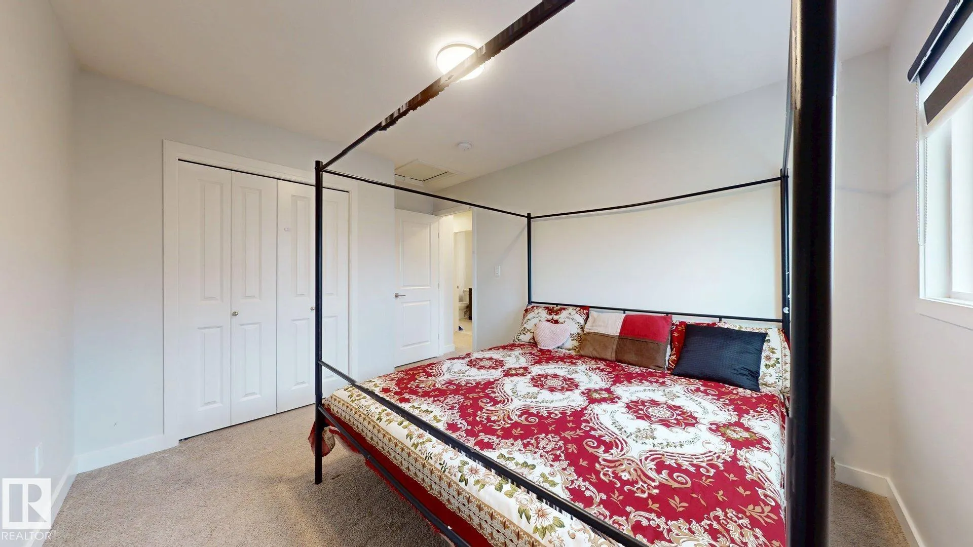 1143 PLUM Lane