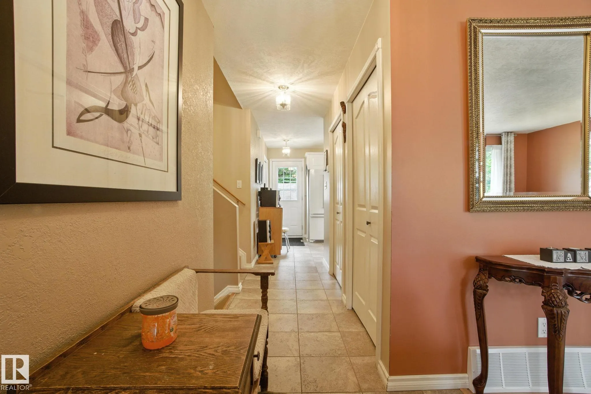 2 LAYDON Drive
