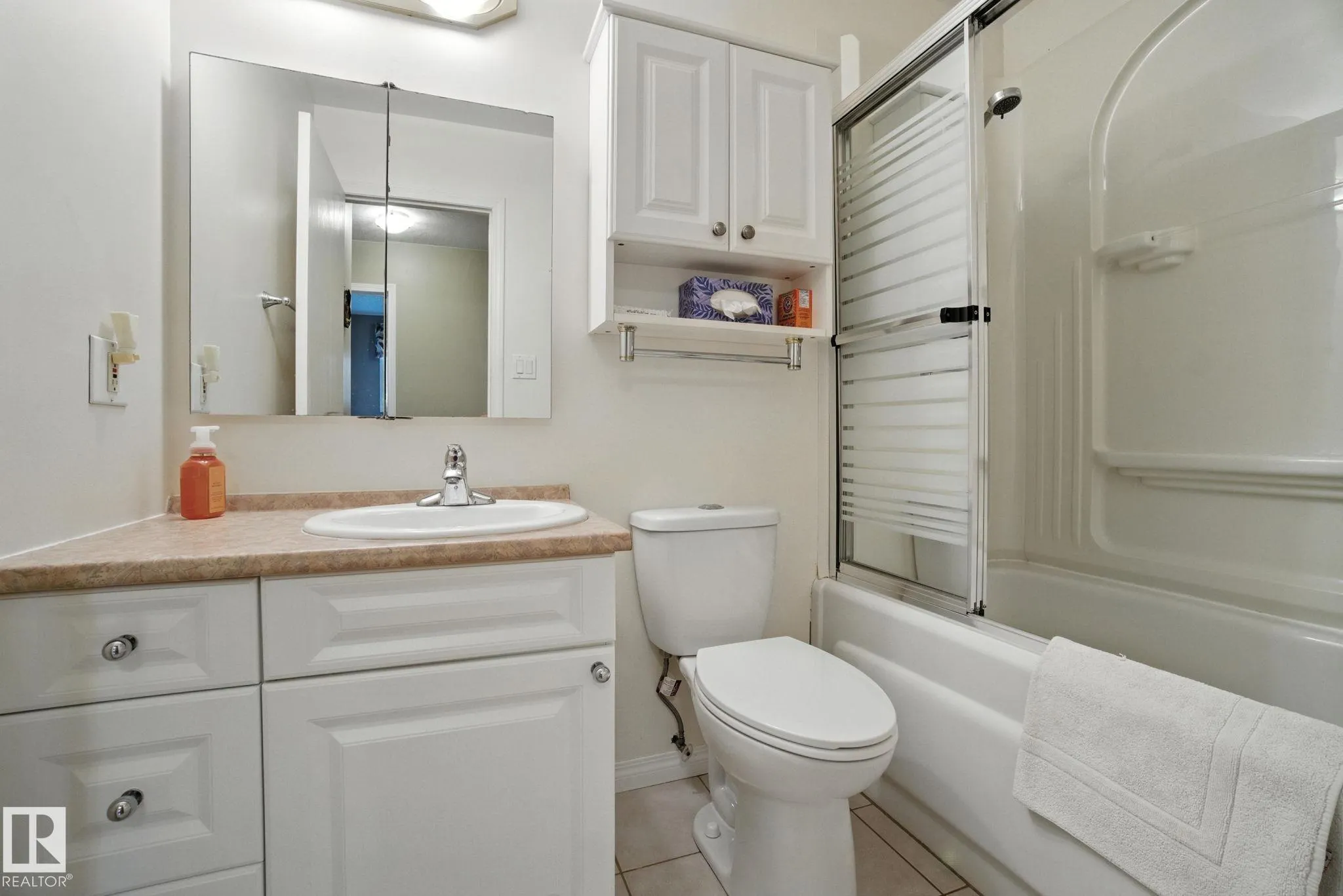 2 LAYDON Drive