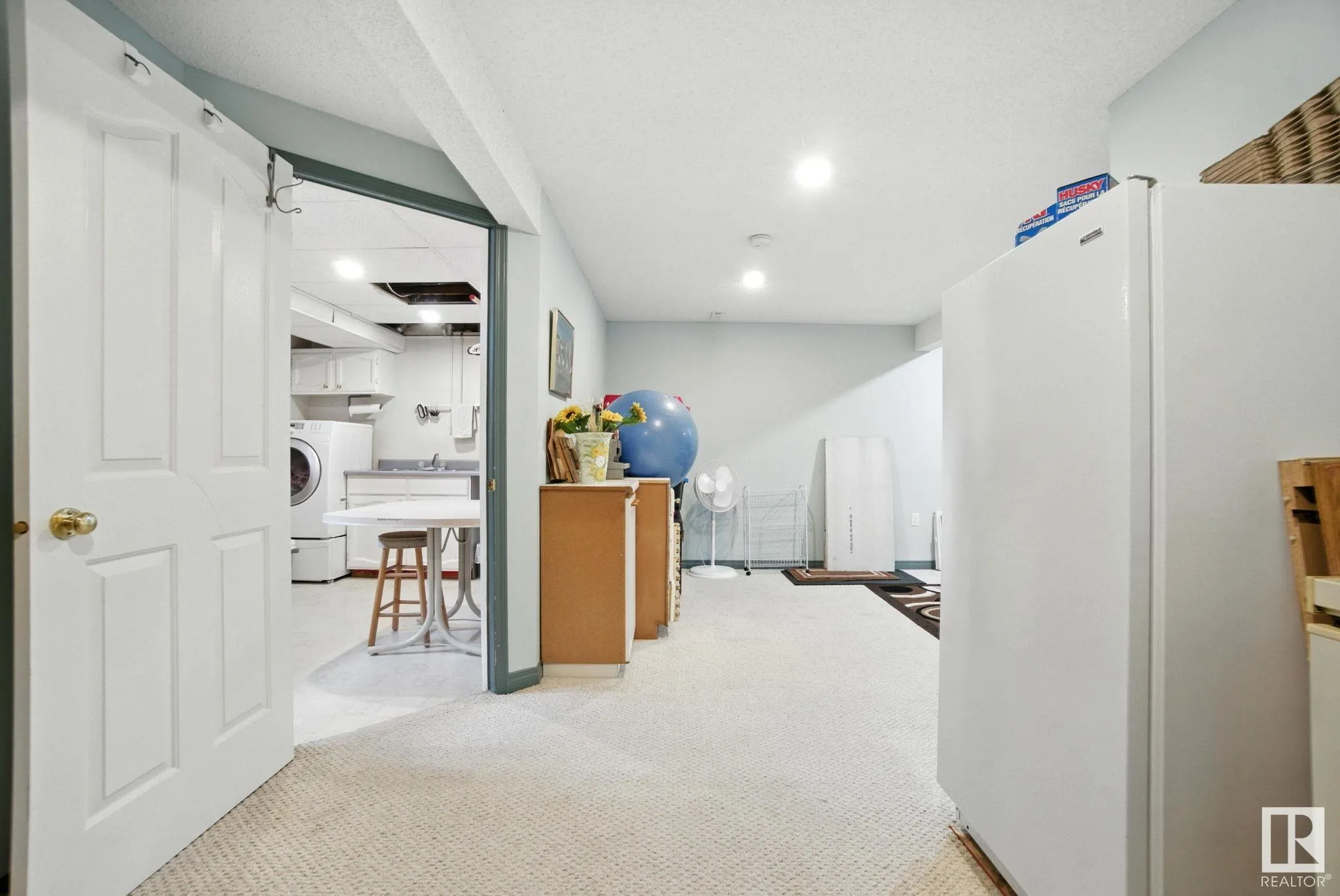 2 LAYDON Drive