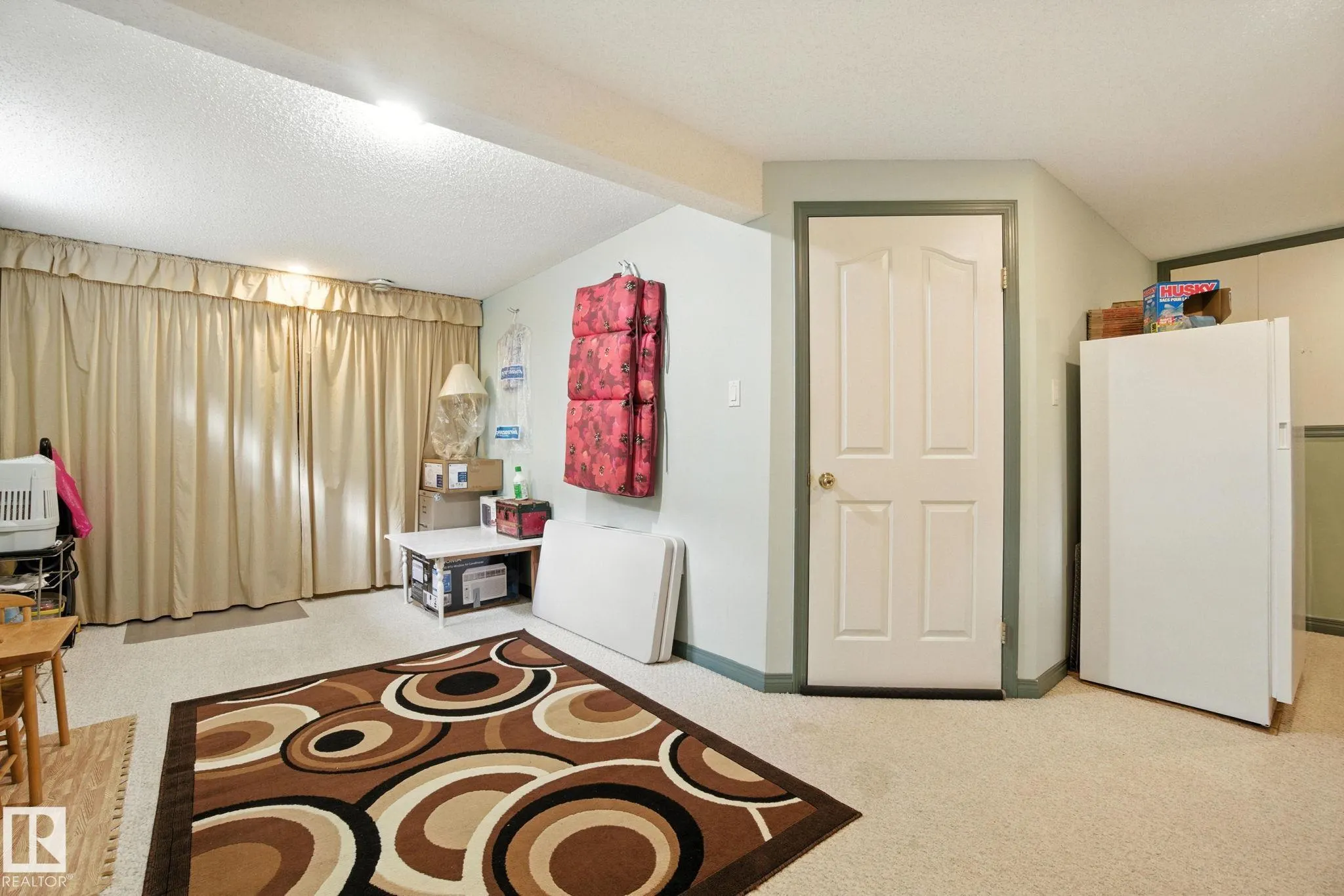2 LAYDON Drive