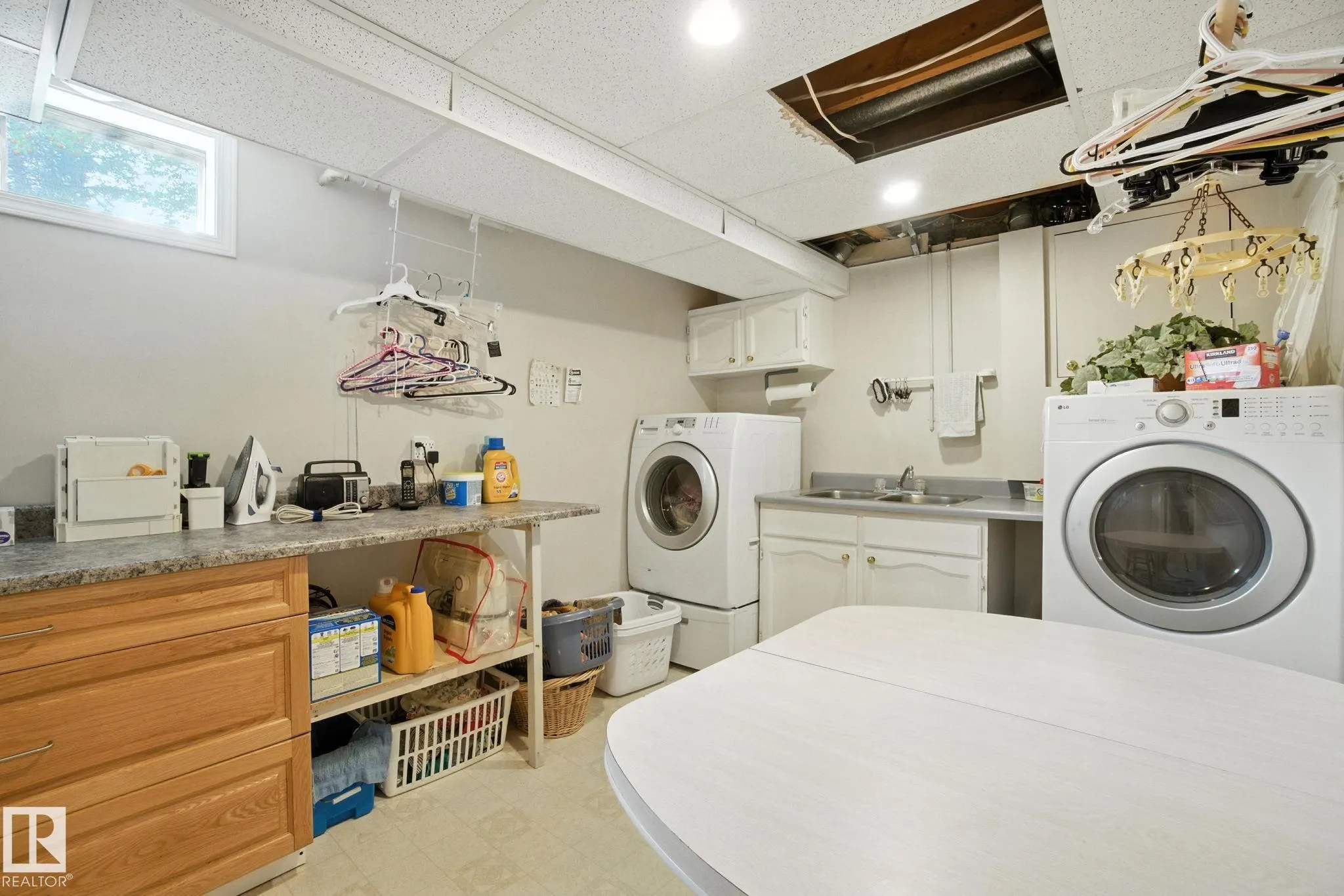 2 LAYDON Drive