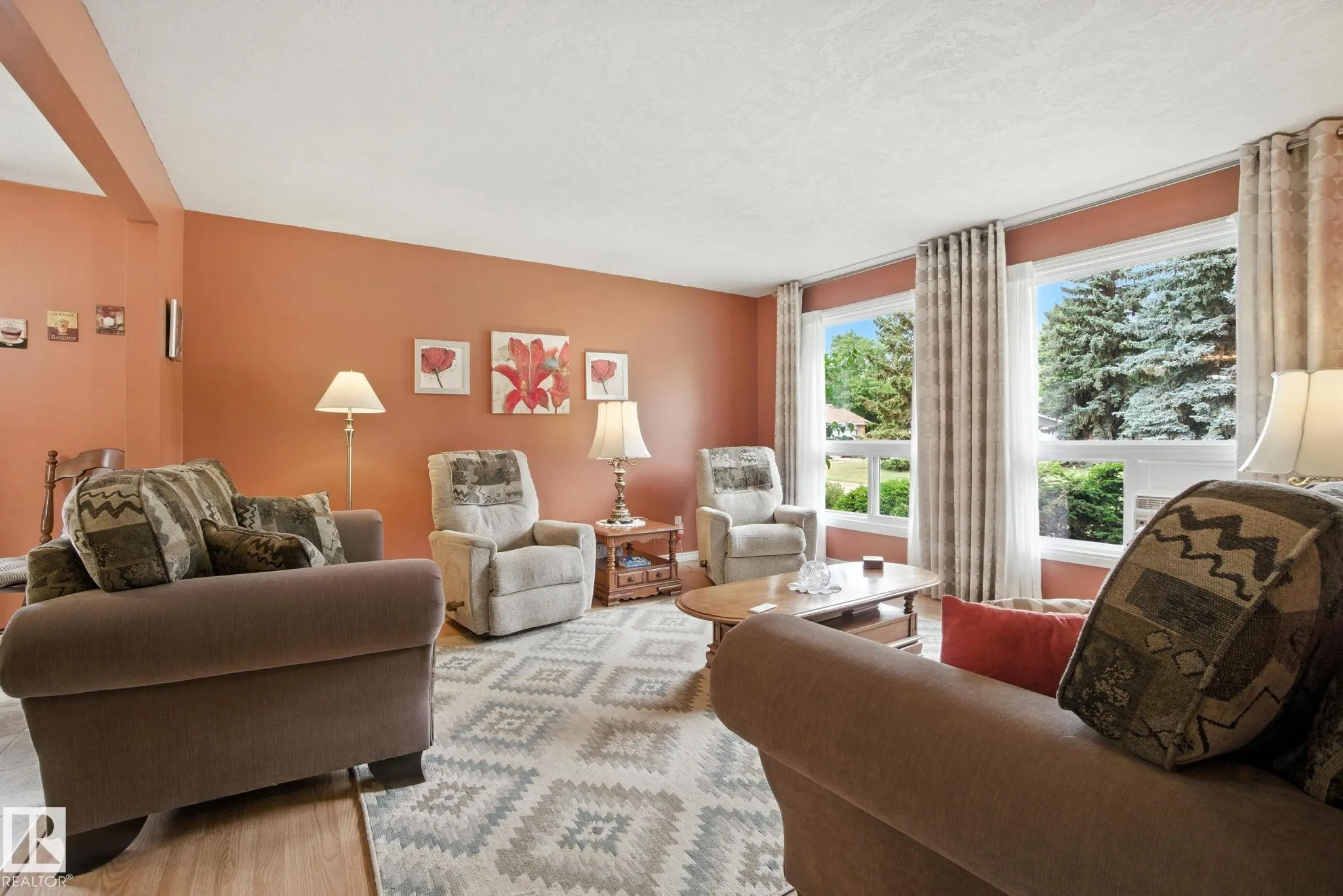 2 LAYDON Drive