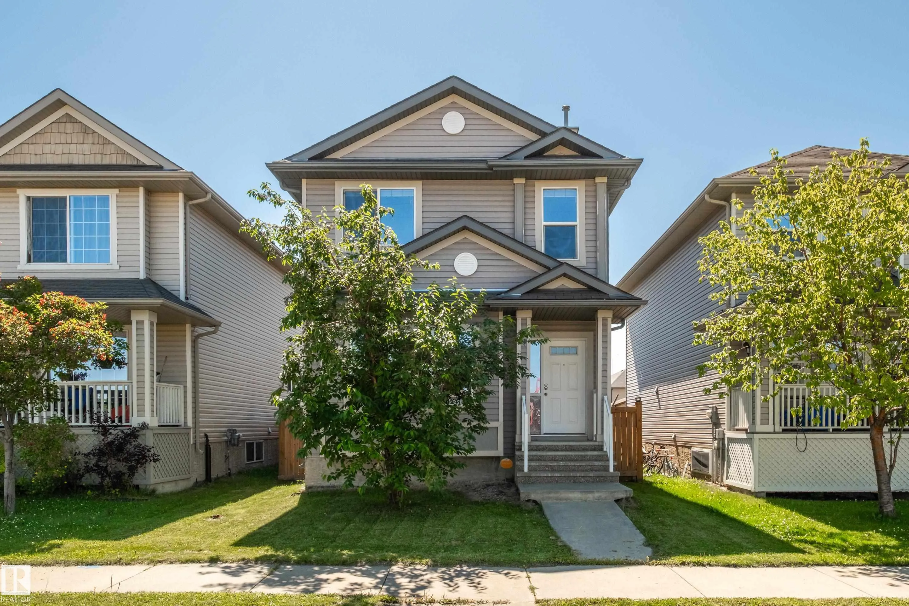 243 SOUTHWICK Way