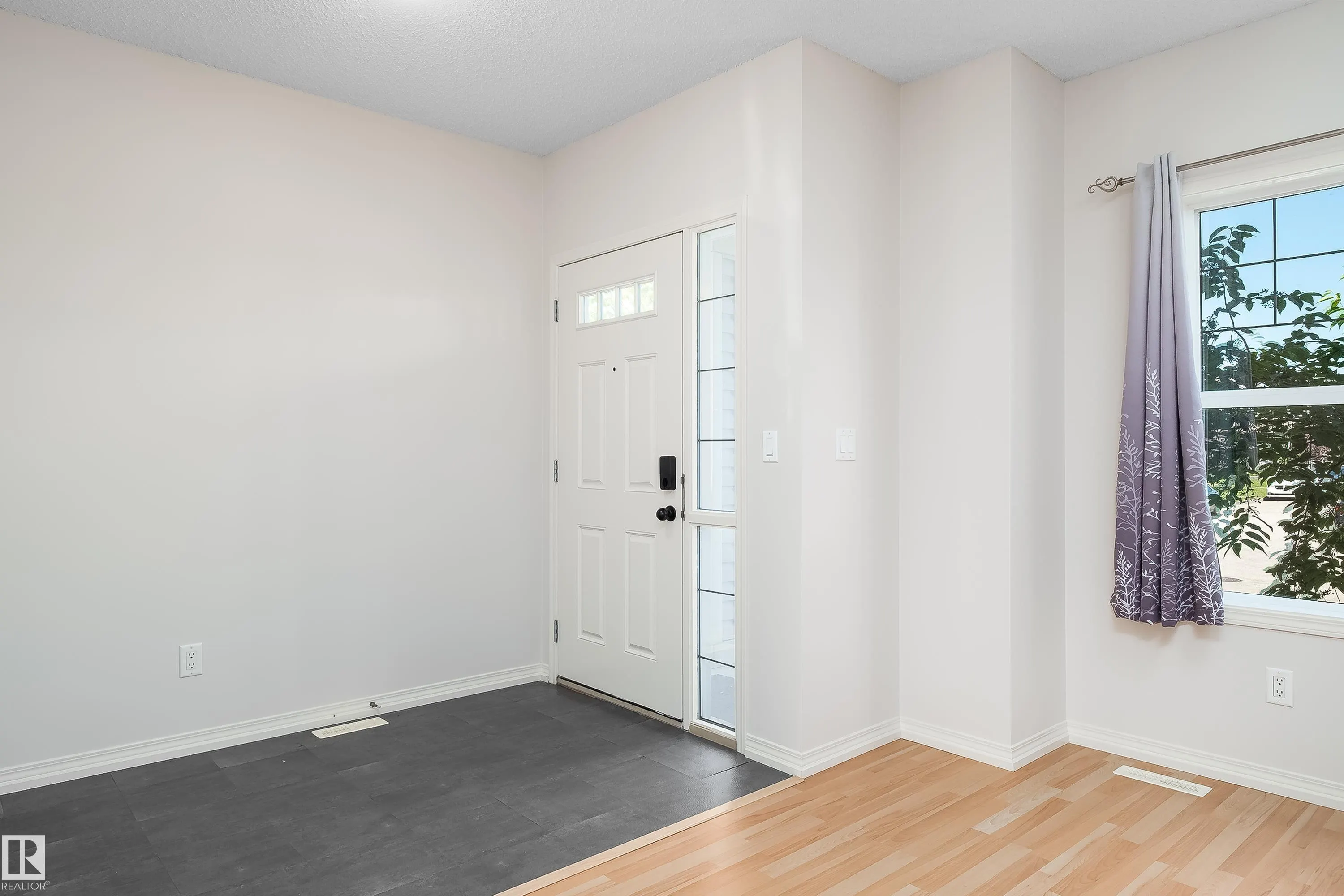243 SOUTHWICK Way