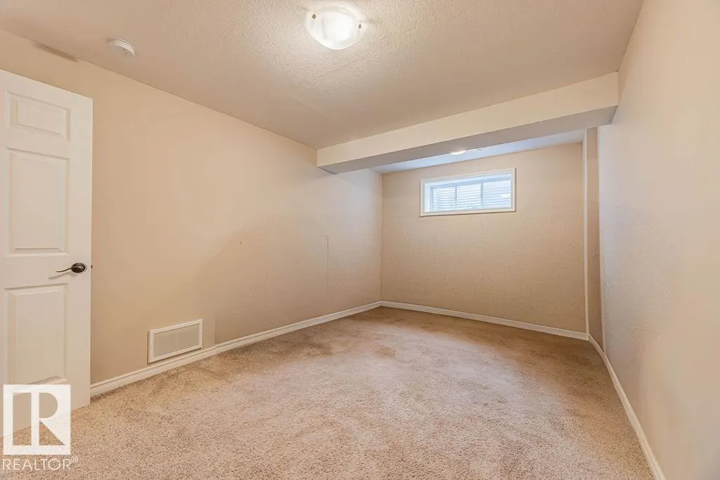 51 MEADOWPARK Gate