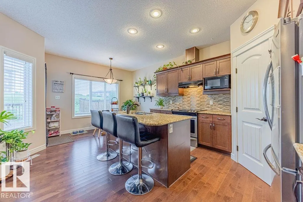 51 MEADOWPARK Gate