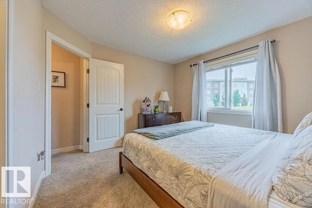 51 MEADOWPARK Gate