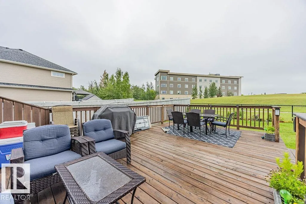 51 MEADOWPARK Gate