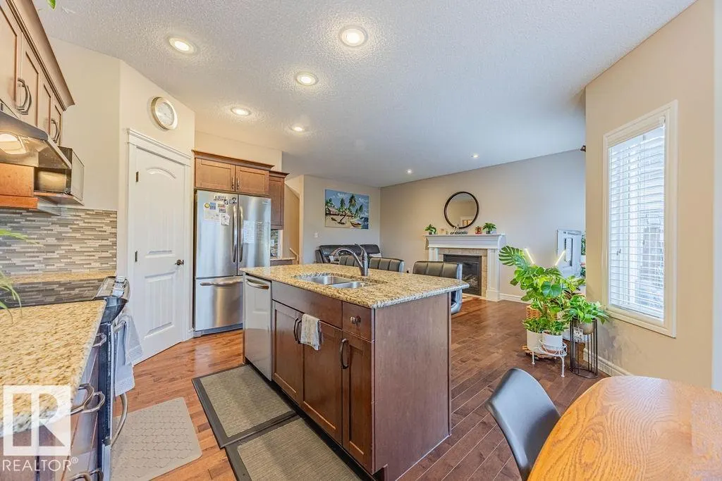 51 MEADOWPARK Gate