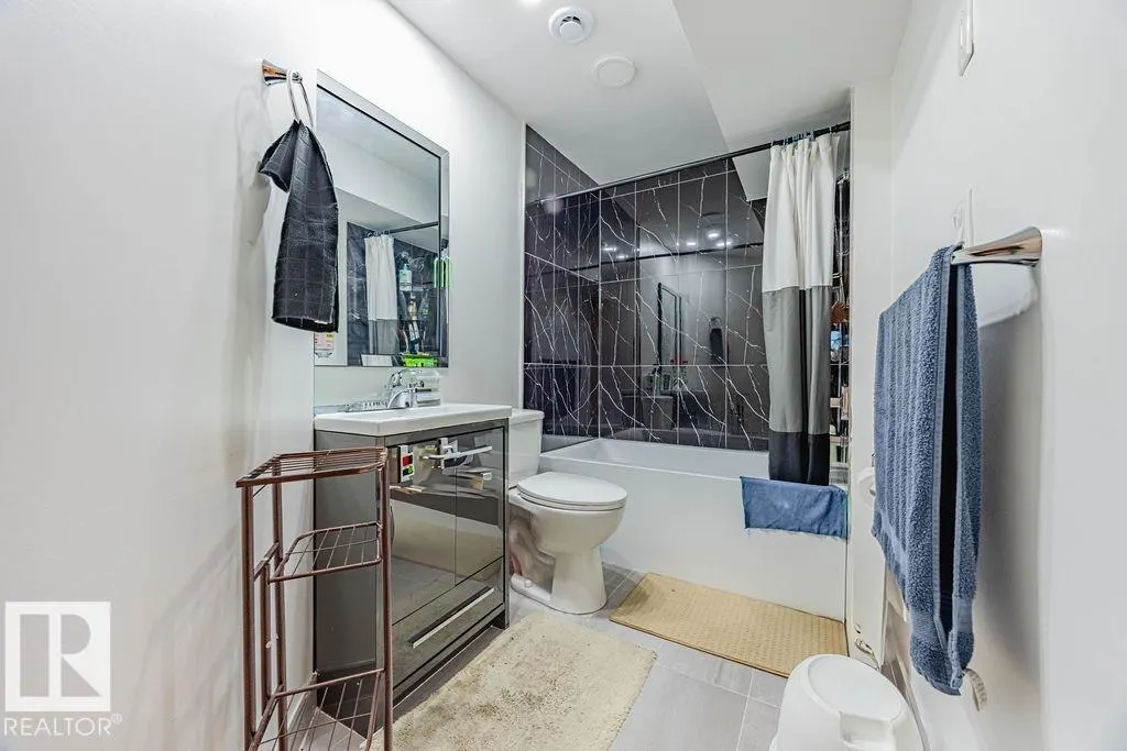 51 MEADOWPARK Gate