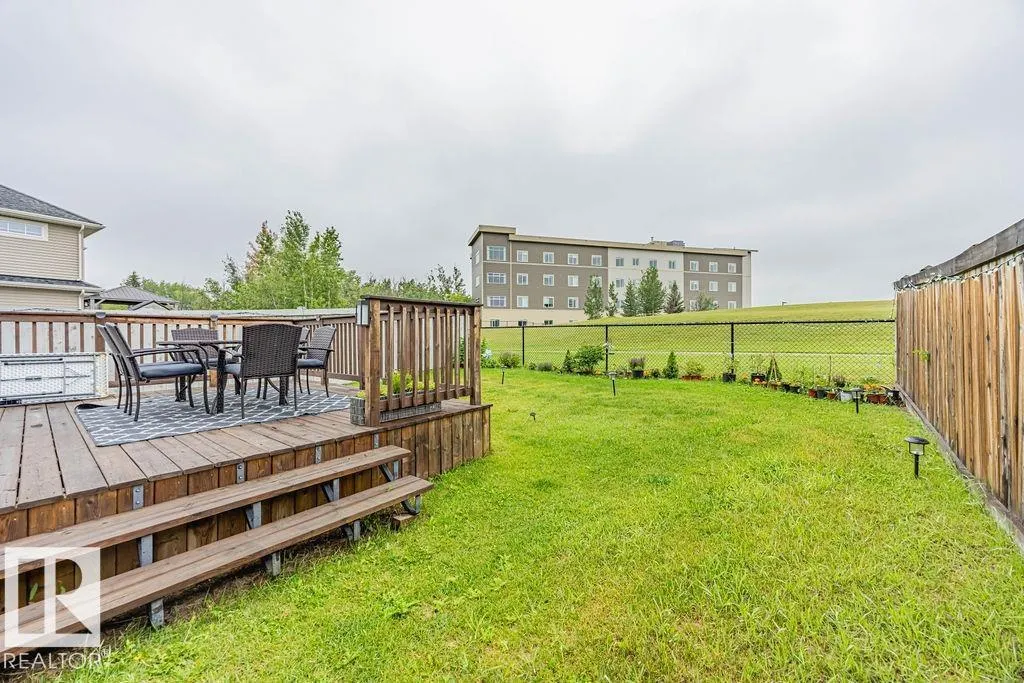 51 MEADOWPARK Gate