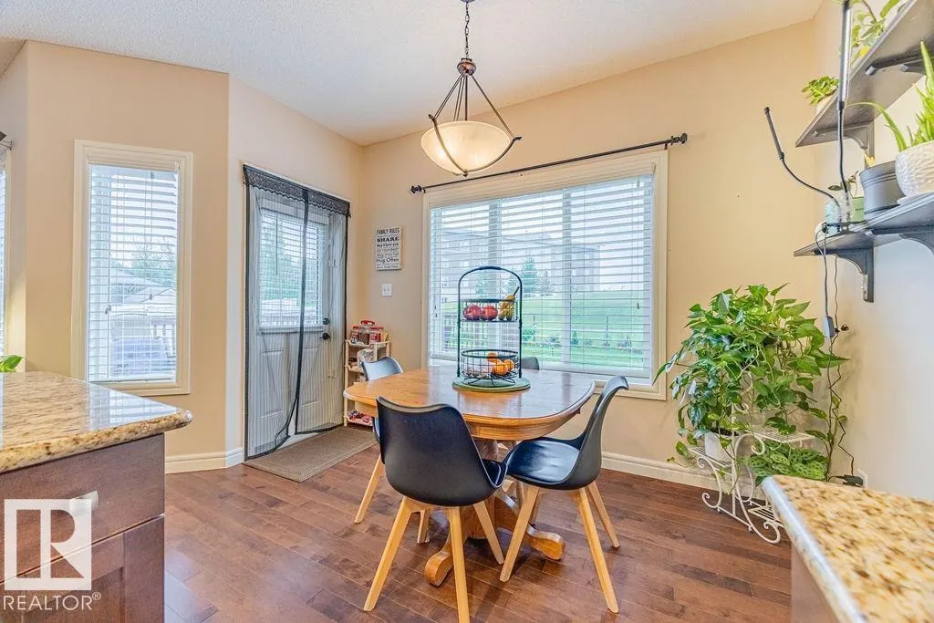 51 MEADOWPARK Gate