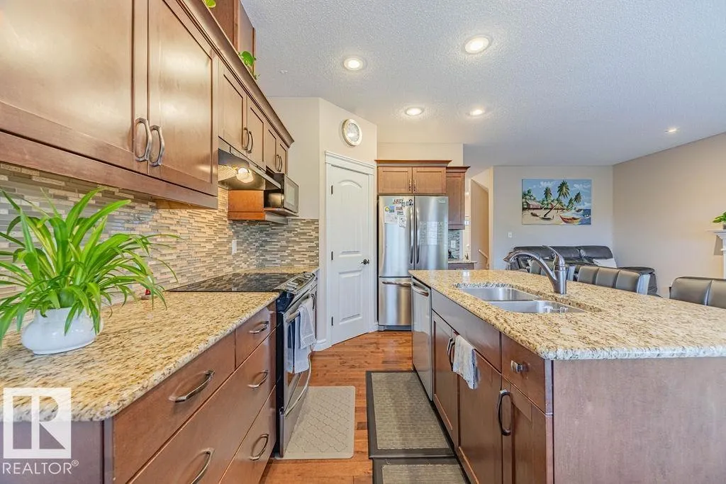 51 MEADOWPARK Gate