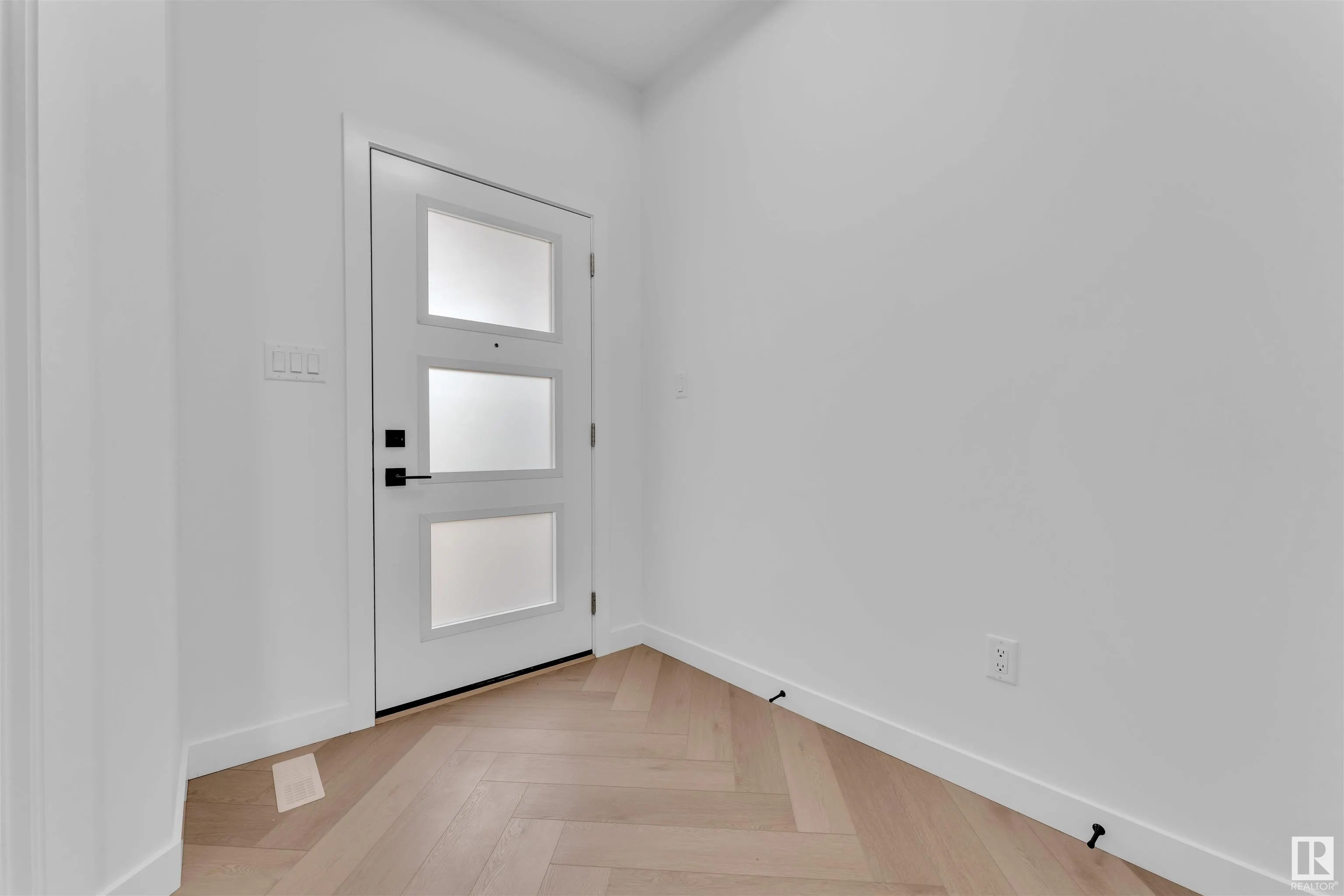 404 Pine Point(e)