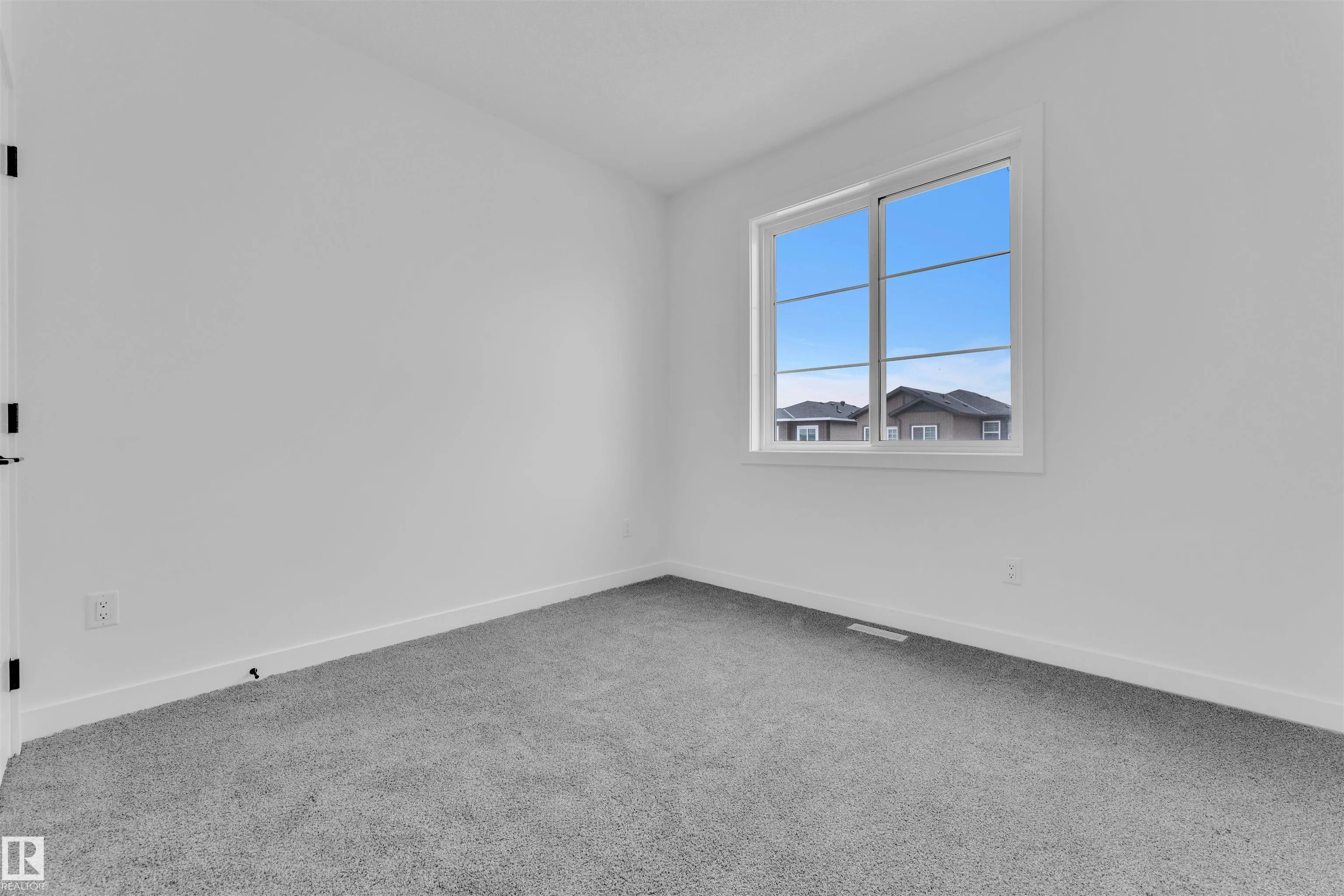 404 Pine Point(e)