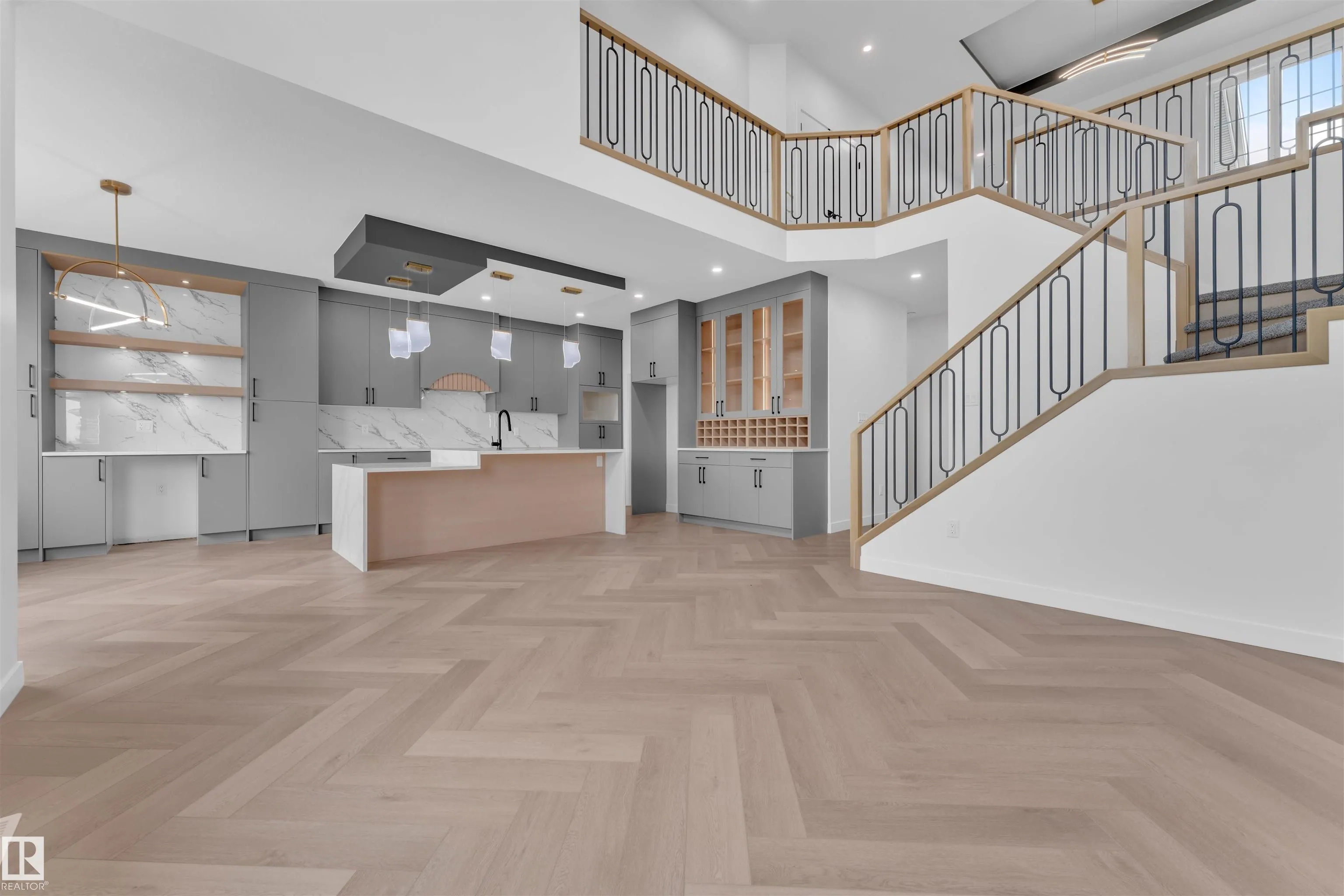 404 Pine Point(e)