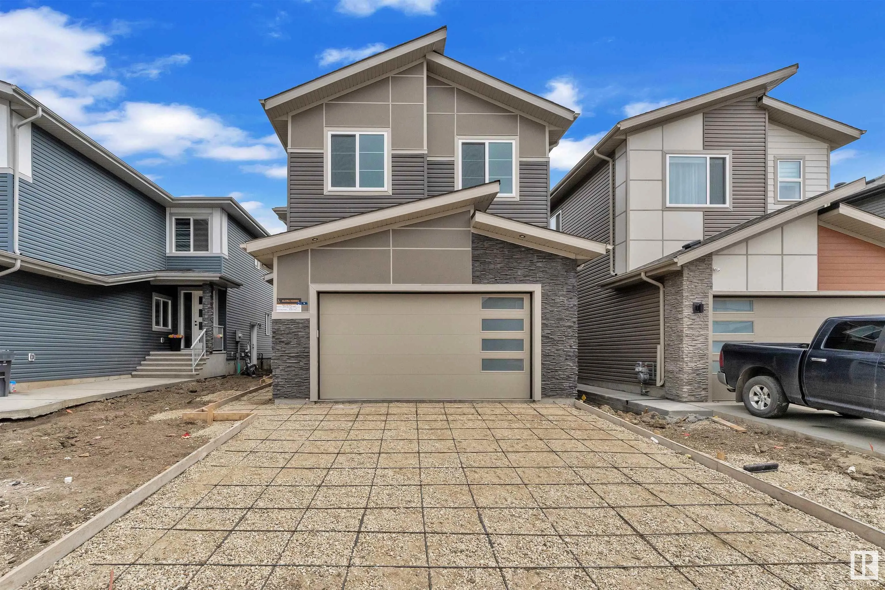404 Pine Point(e)