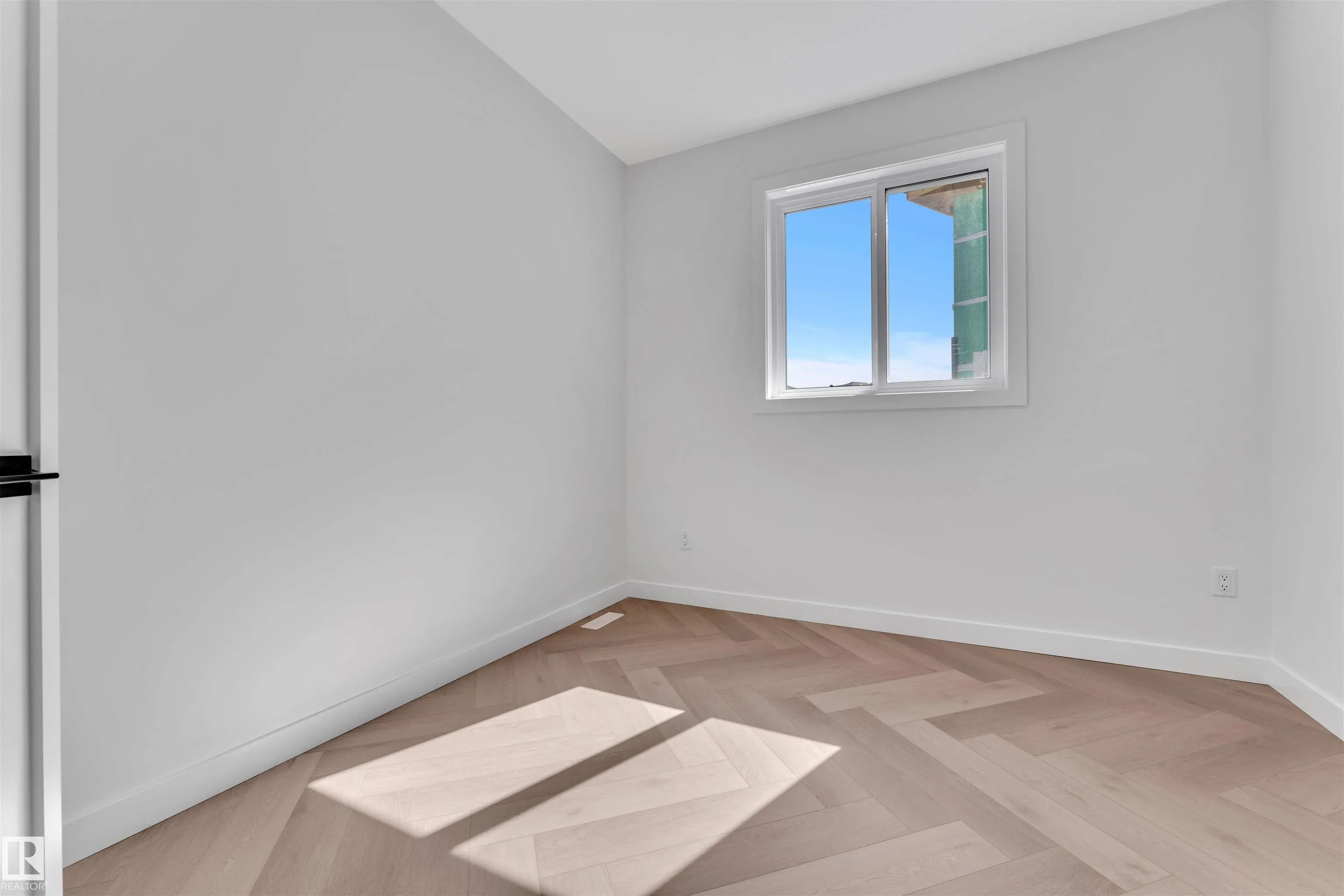 127 Lilac Close